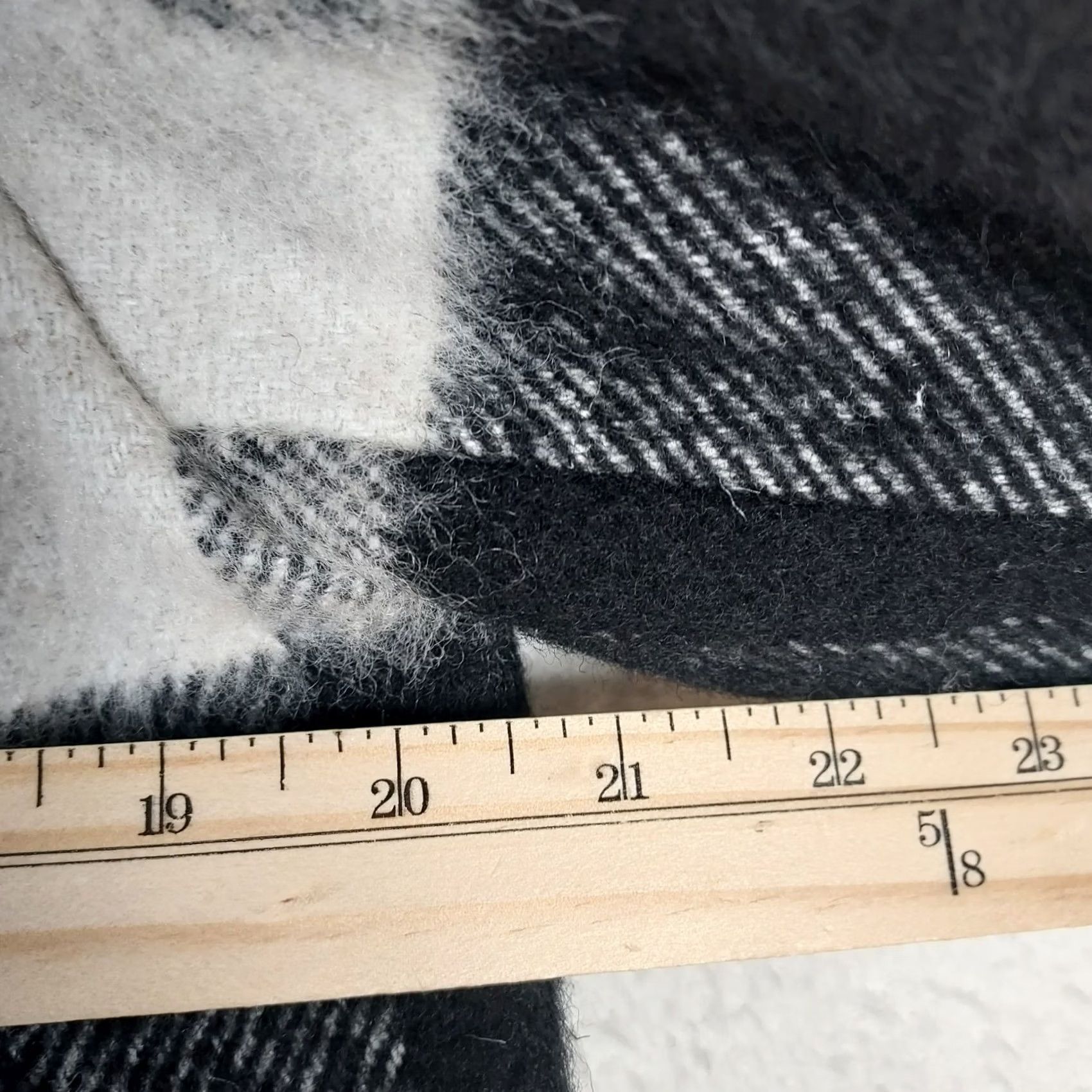 Vintage Ivanka Trump Coat Women Wool Blend Black Cream Plaid Zip Front Lined 14 Wool Size XL / US 12-14 / IT 48-50 - 5 Thumbnail