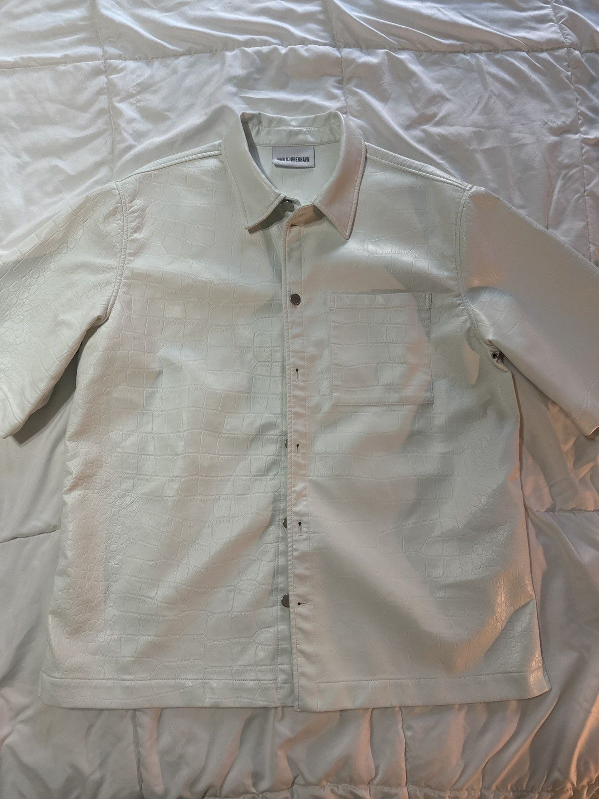 image of Han Kjobenhavn Han Kjøbenhavn Croc-Embossed Boxy Shirt in White, Men's (Size Large)