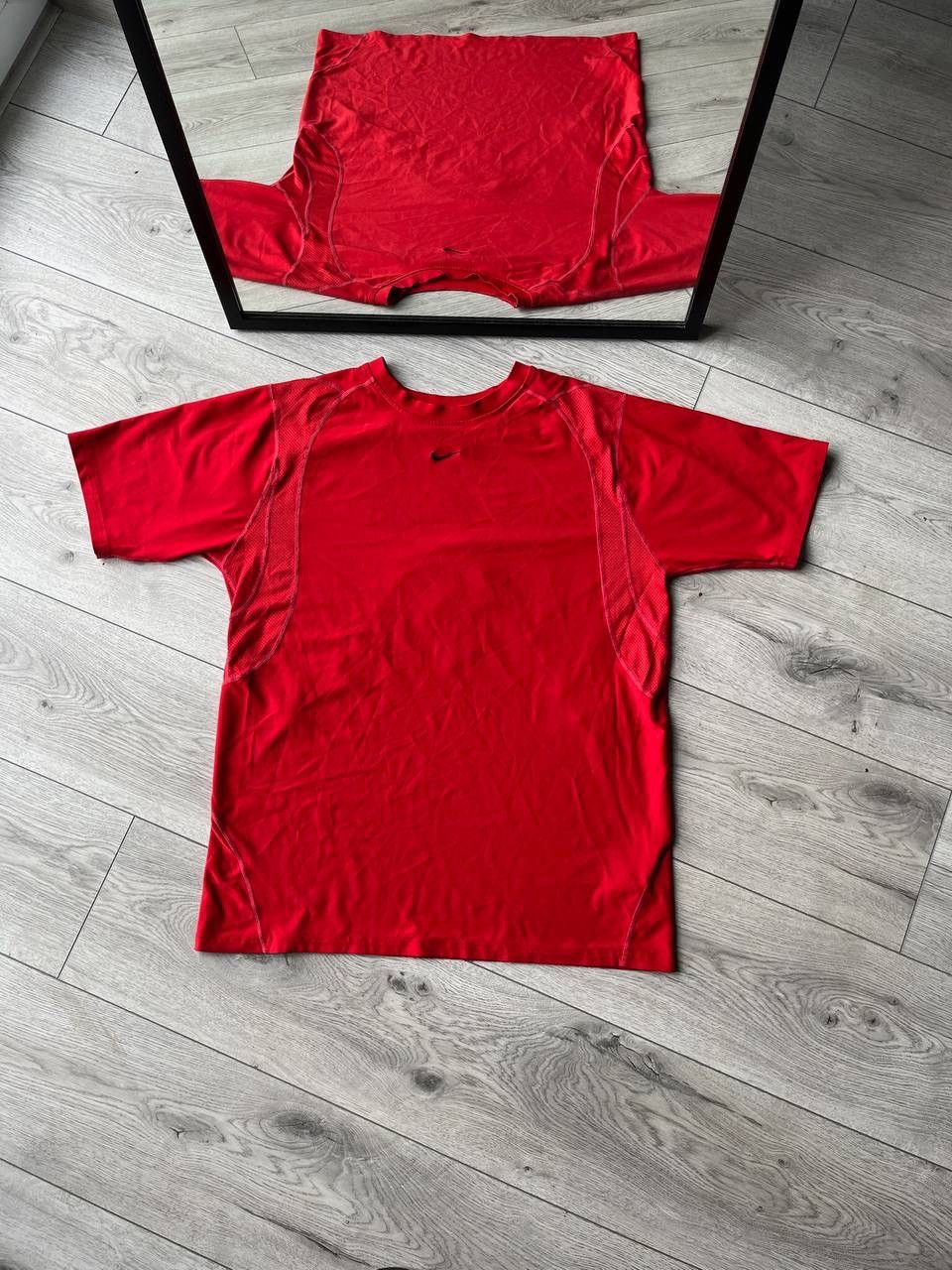 Nike Vintage Nike Center Swoosh Boxy T-shirt Y2K L Size US L / EU 52-54 / 3 - 5 Thumbnail