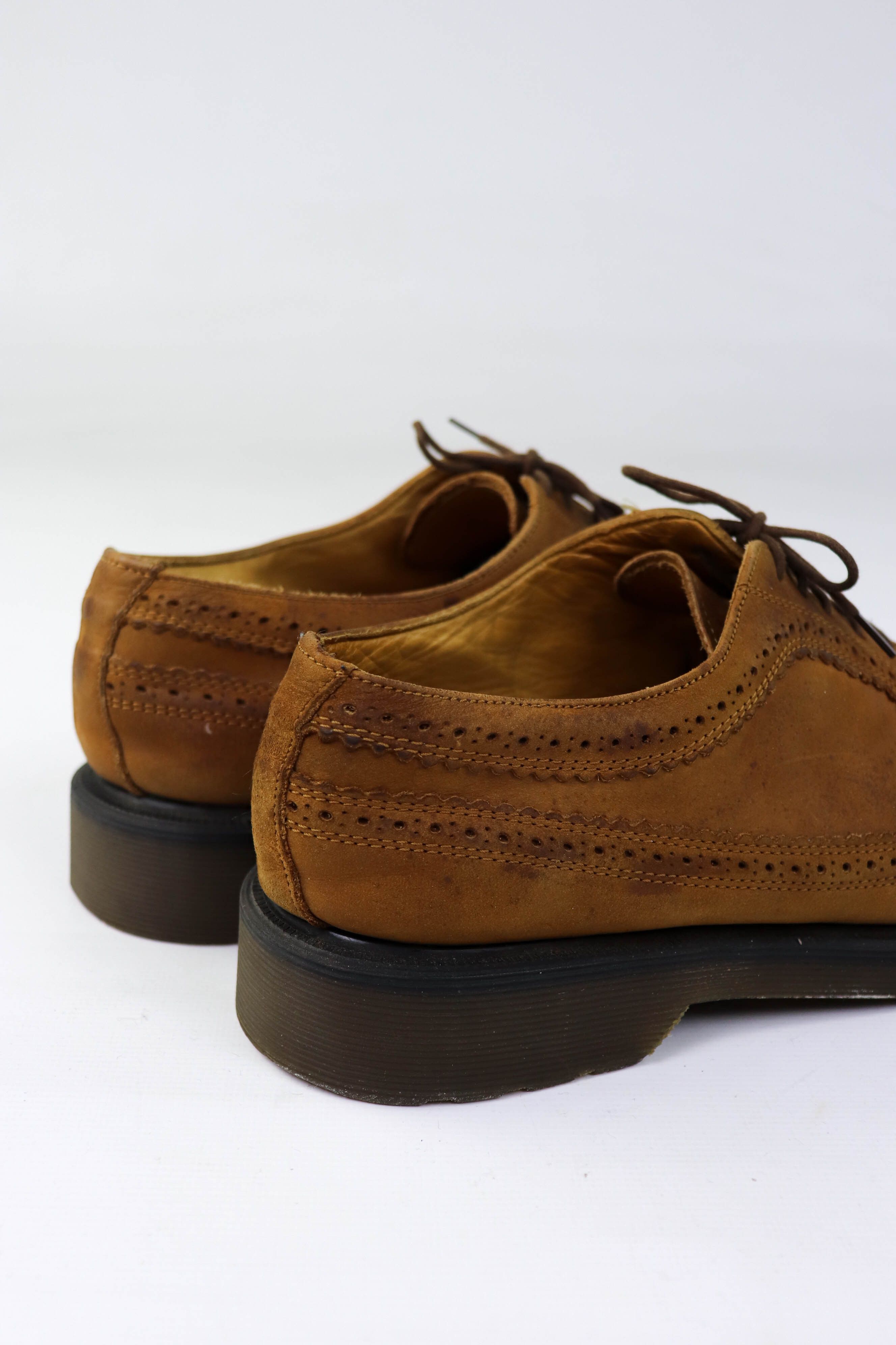 Dr. Martens Vintage Dr. Martens Made in England Tan Brown Suede Brogues Size US 8.5 / EU 41-42 - 9 Thumbnail