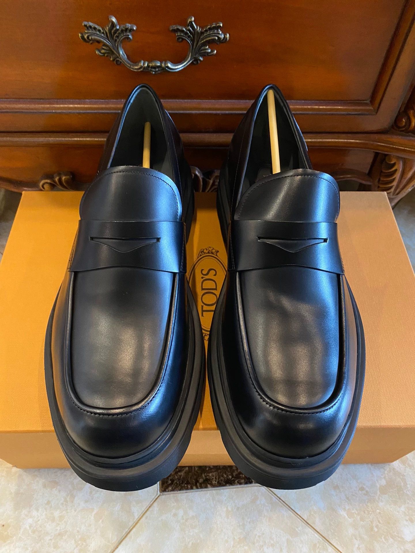 Tod's TODS Loafer Slip-On Platform Gommino Old Money New Size US 8 / EU 41 - 1 Thumbnail