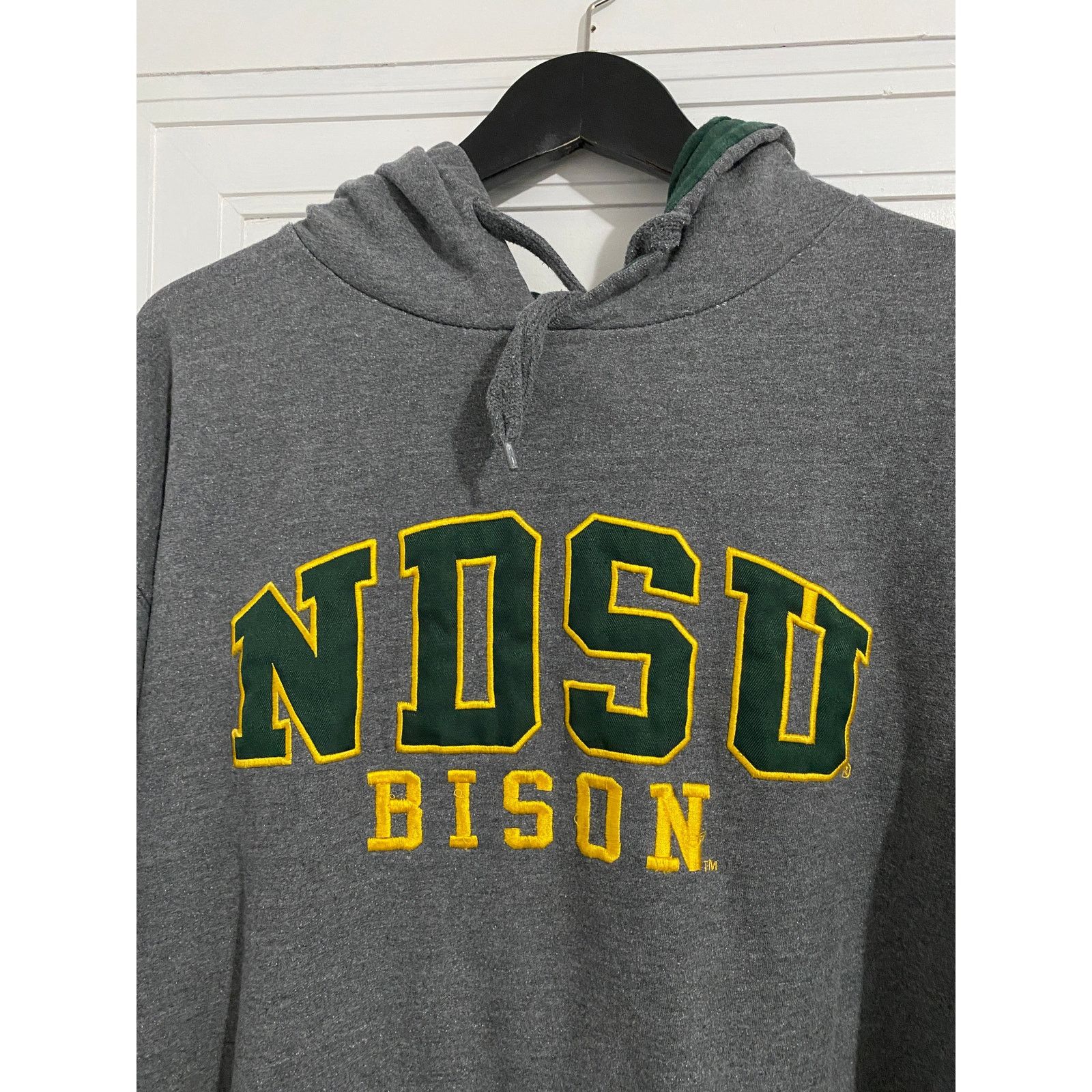 NCAA NDSU Bison Gray Stitched College Hoodie Sweatshirt Size M Size US M / EU 48-50 / 2 - 3 Thumbnail