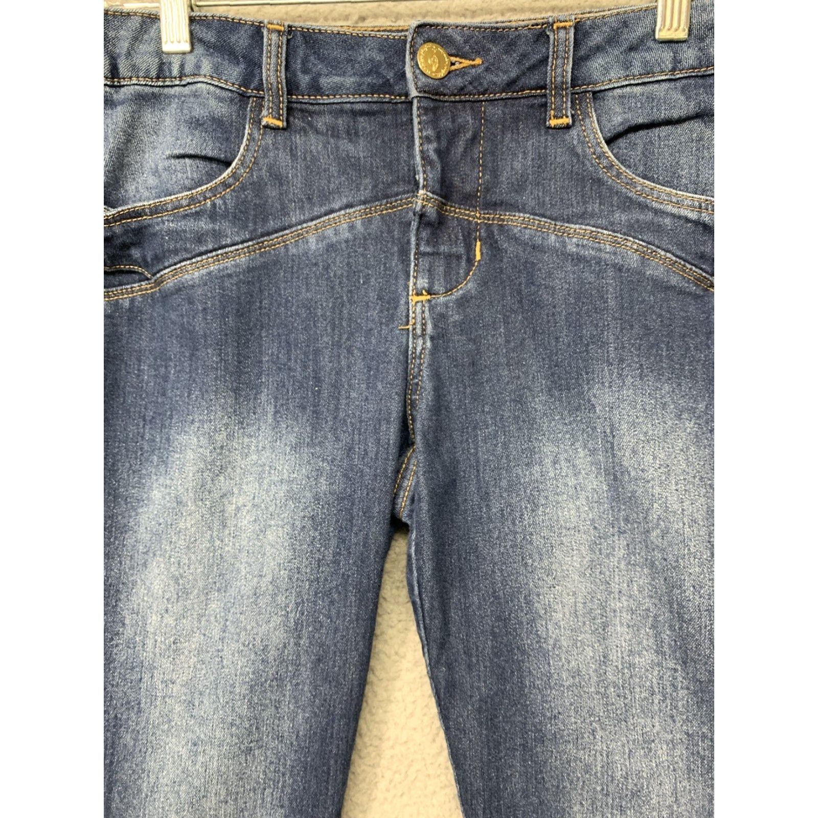 Vintage Phat Fashions Denim Capris Women’s Size 11 Blue Stretch Buckles Silver Label Capris Women’s Size 11 Blue Stretch Buckles Silver Label Size ONE SIZE - 2 Thumbnail