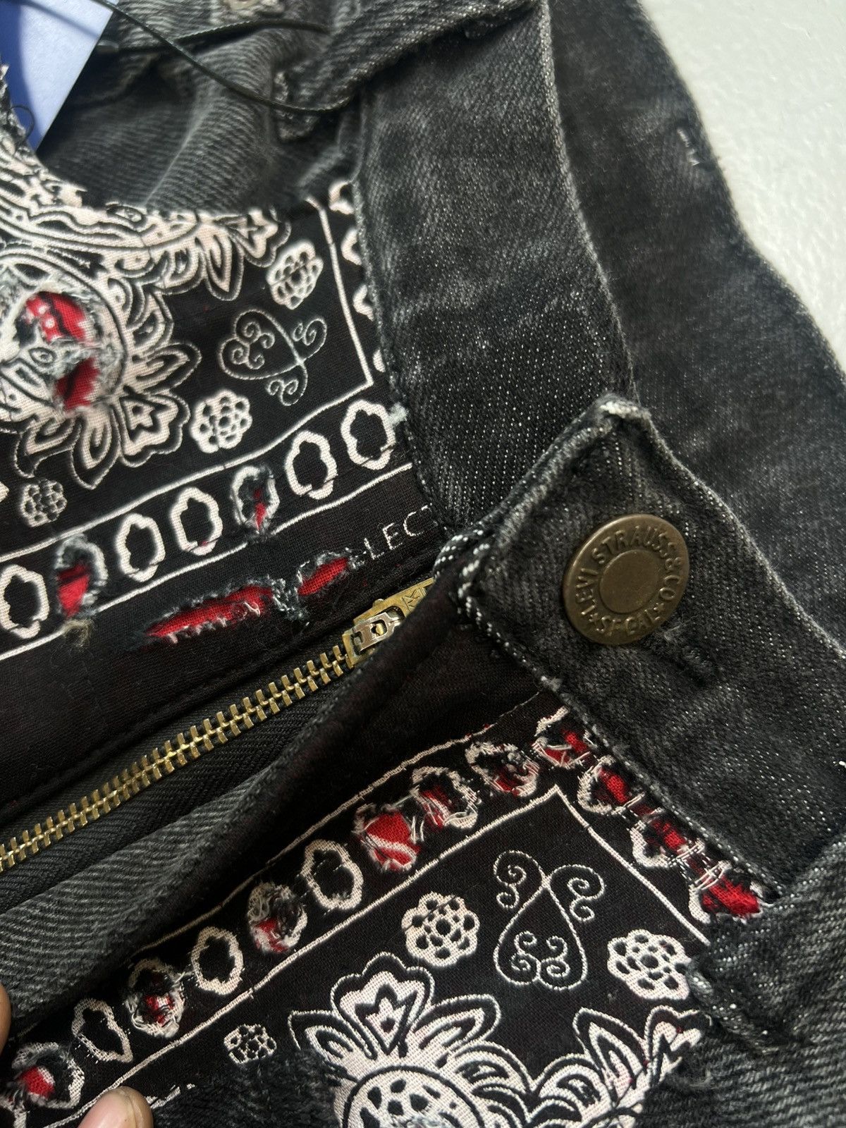 Vintage 1of1 upcycled levis denim bandana patches custom denim Size US 30 / EU 46 - 4 Thumbnail