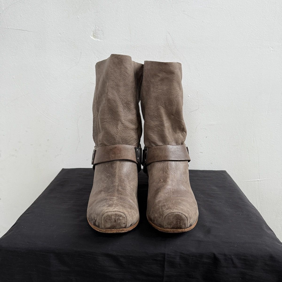 VIC MATI Vic Matie Lamb Leather Cow Boy Ankle Boots Size US 7 / IT 37 - 7 Thumbnail