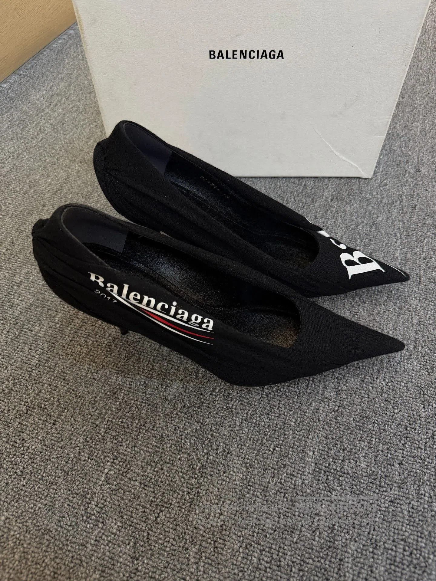 Balenciaga Balenciaga Coca. Size US 8.5 / IT 38.5 - 3 Thumbnail