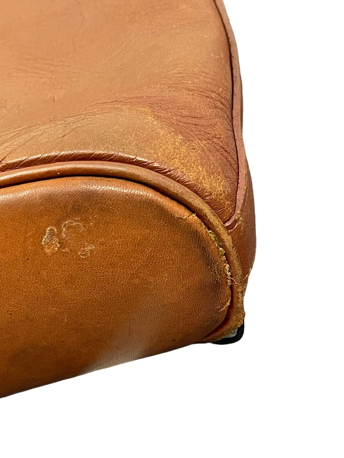 Japanese Brand Full Leather Patina Wako Cross Body Bag 4🟩 Size ONE SIZE - 19 Thumbnail