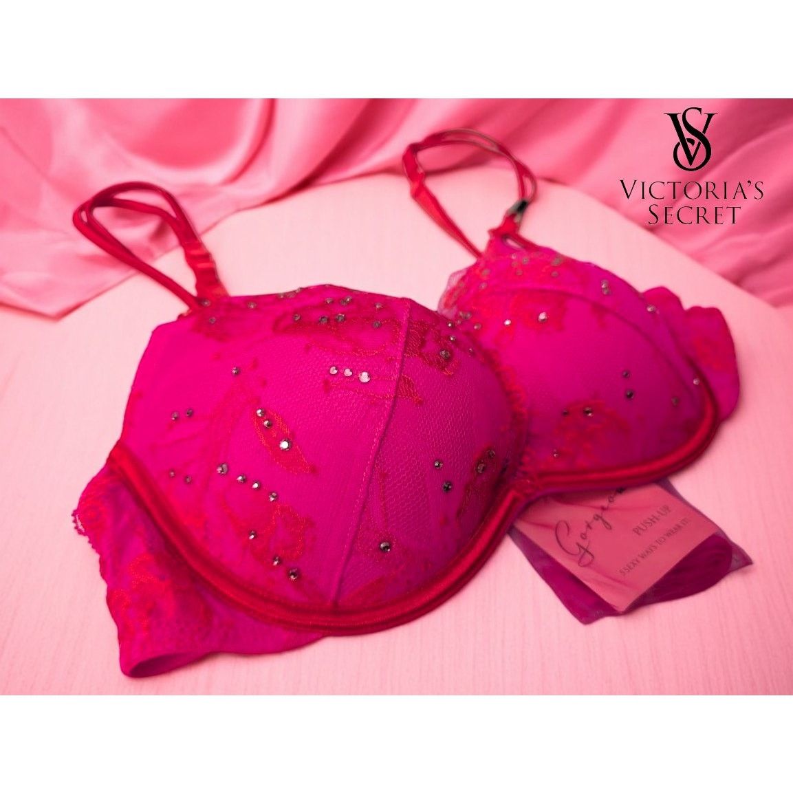 Victoria's Secret NWT Victoria’s Secret Gorgeous Bra 34C Push-Up Lace Vintage Size XXS / US 00 / IT 34 - 3 Thumbnail