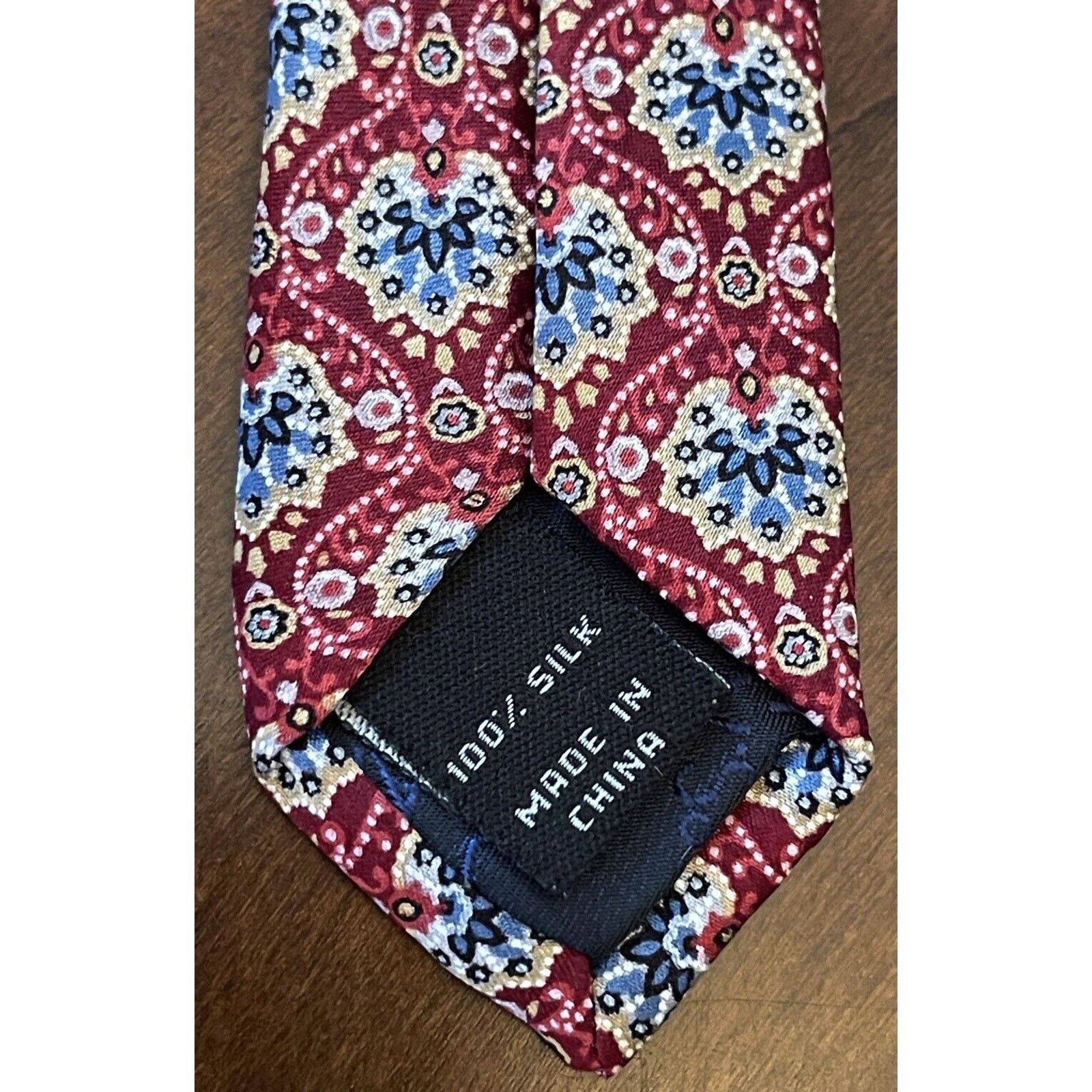 Jos. A. Bank Jos. A. Bank Executive Collection Red Blue Silk China Size ONE SIZE - 7 Thumbnail
