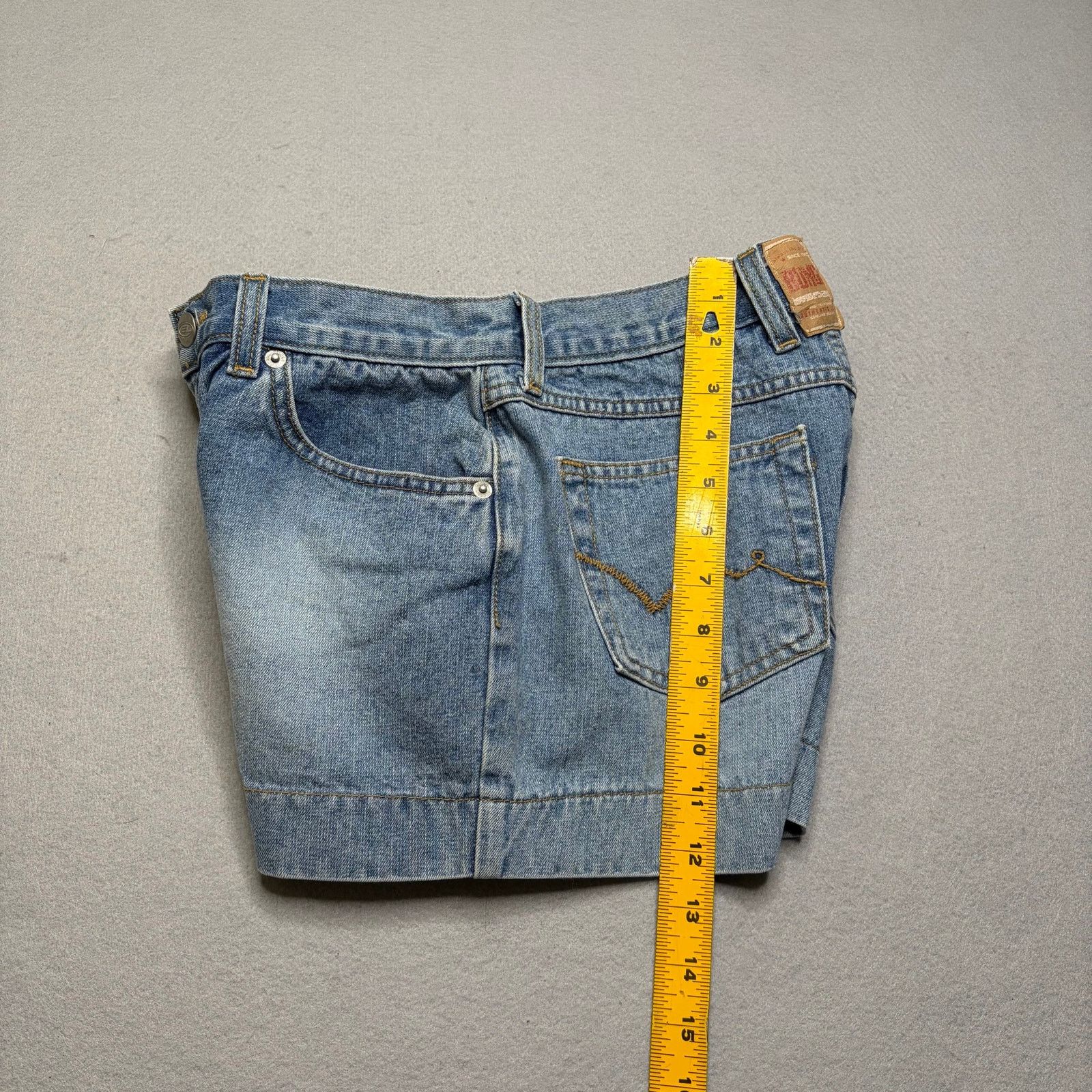 Vintage Bongo Denim Shorts Women’s Size 5 Light Wash Y2K Vintage Size 28" / US 6 / IT 42 - 6 Thumbnail