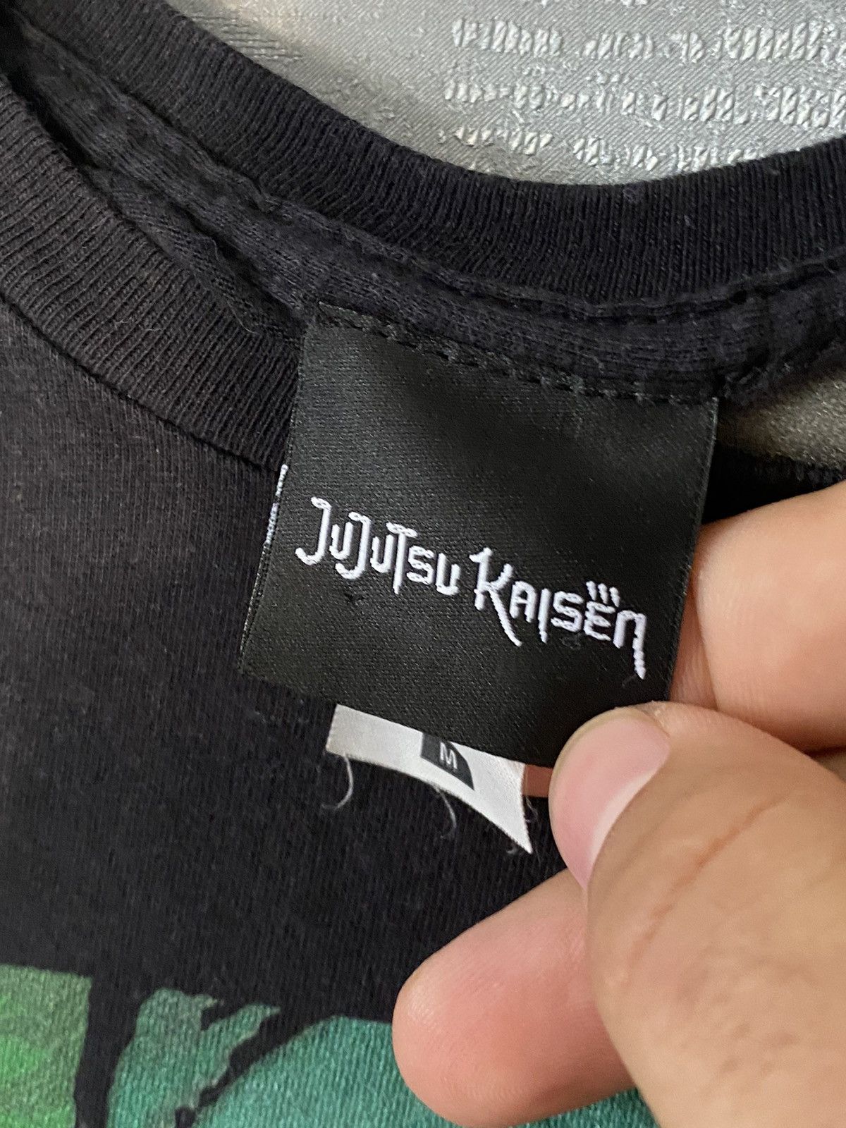 Anime × Japanese Brand × Uniqlo Jujitsu Kaisen vintage tee Size US M / EU 48-50 / 2 - 2 Thumbnail