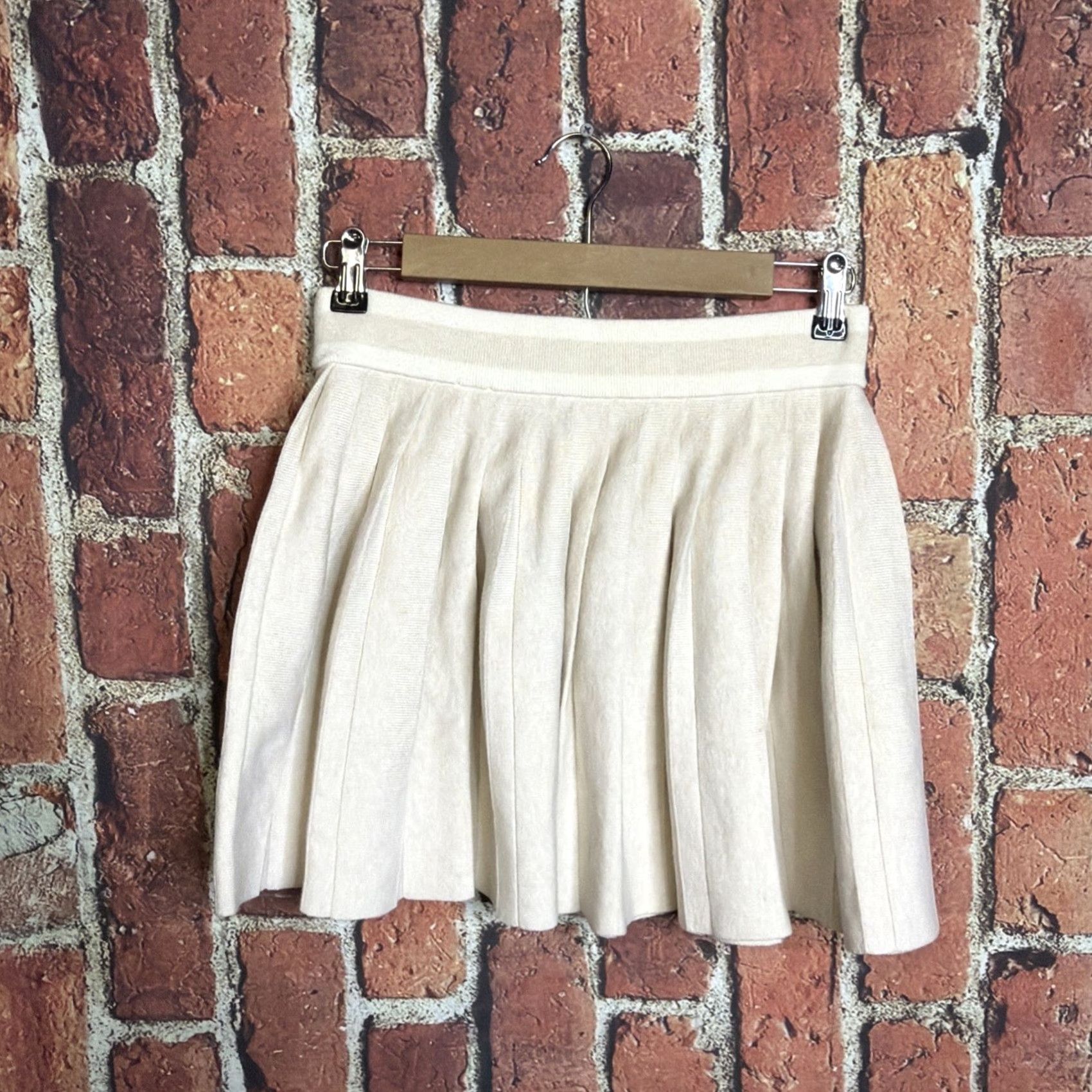 Vintage Aerie Skirt Womens S Beige White Pleated Pull On Wool Blend Mini Tennis Knit Elastic Waist All Seasons Short Casual Bohemian Preppy Sports Size S / US 4 / IT 40 - 4 Thumbnail