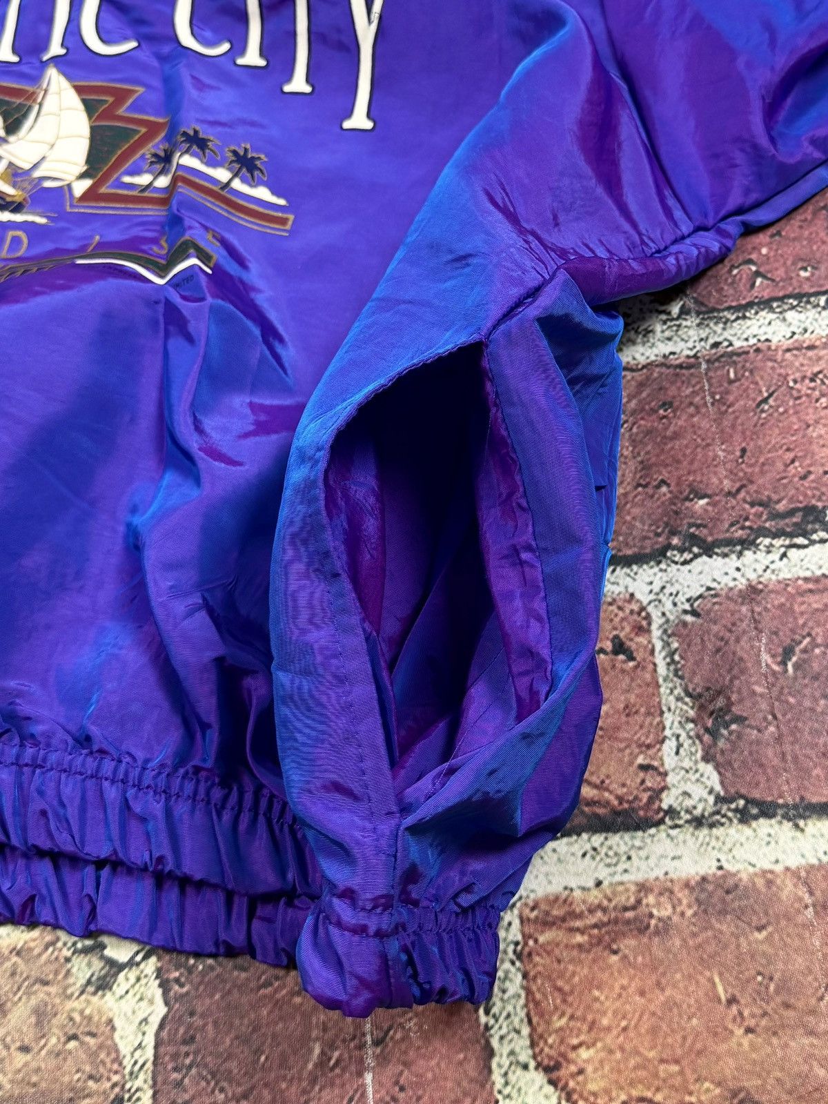 Other Vintage Wise Guy Atlantic City Surf Style Zip Windbreaker Size US XL / EU 56 / 4 - 11 Thumbnail