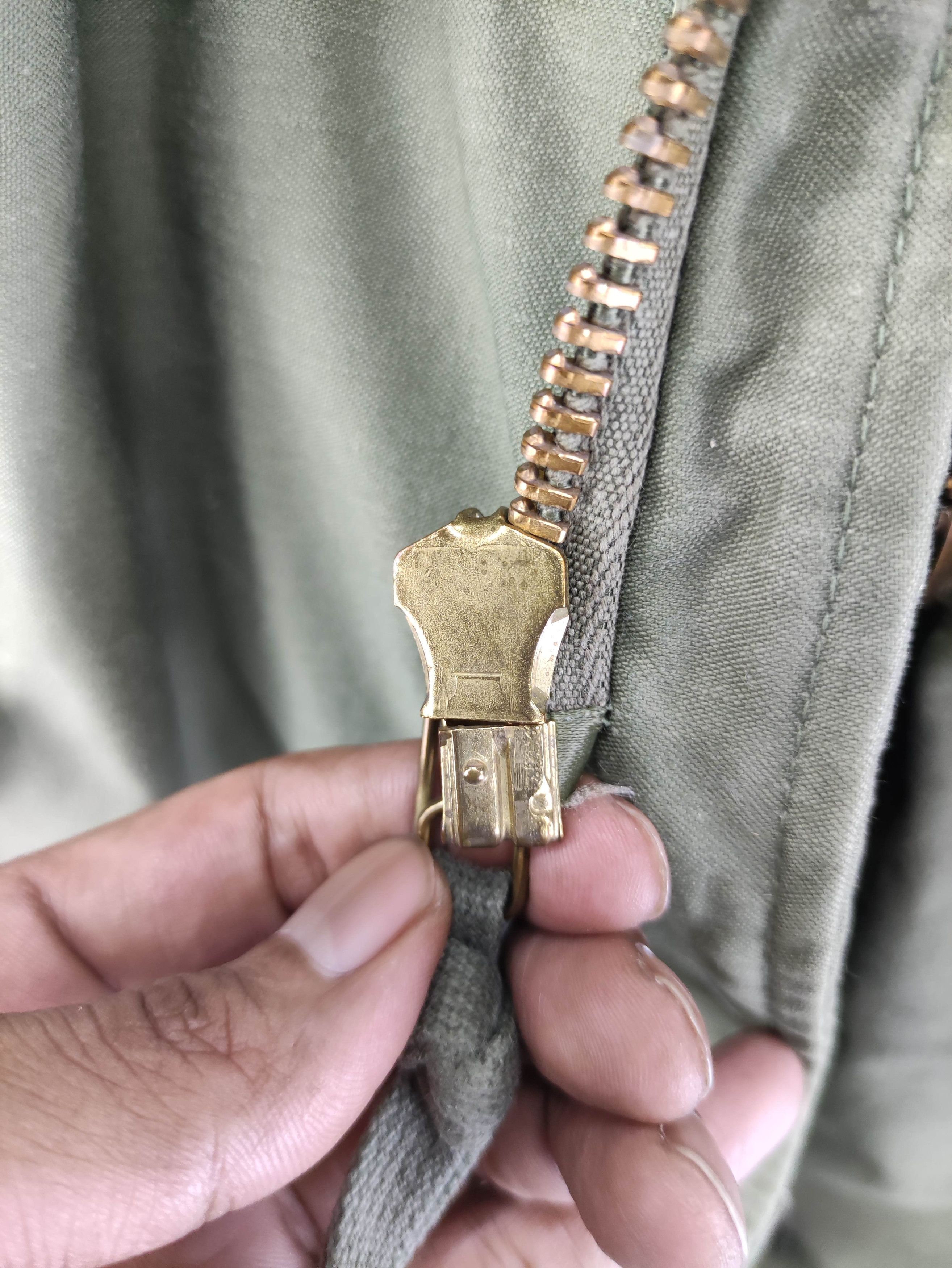 Vintage Vintage 70's US Army M65 Field Jacket by Cheronee Industries Size US M / EU 48-50 / 2 - 7 Thumbnail