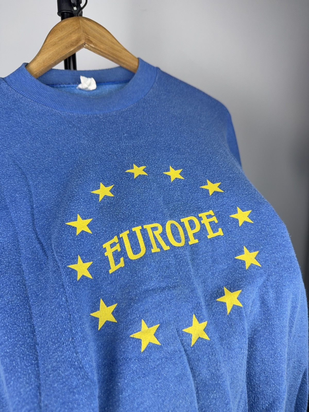 Vintage Vintage Retro 80s Europe EU Stars Blue Graphic Sweatshirt Size US M / EU 48-50 / 2 - 2 Thumbnail