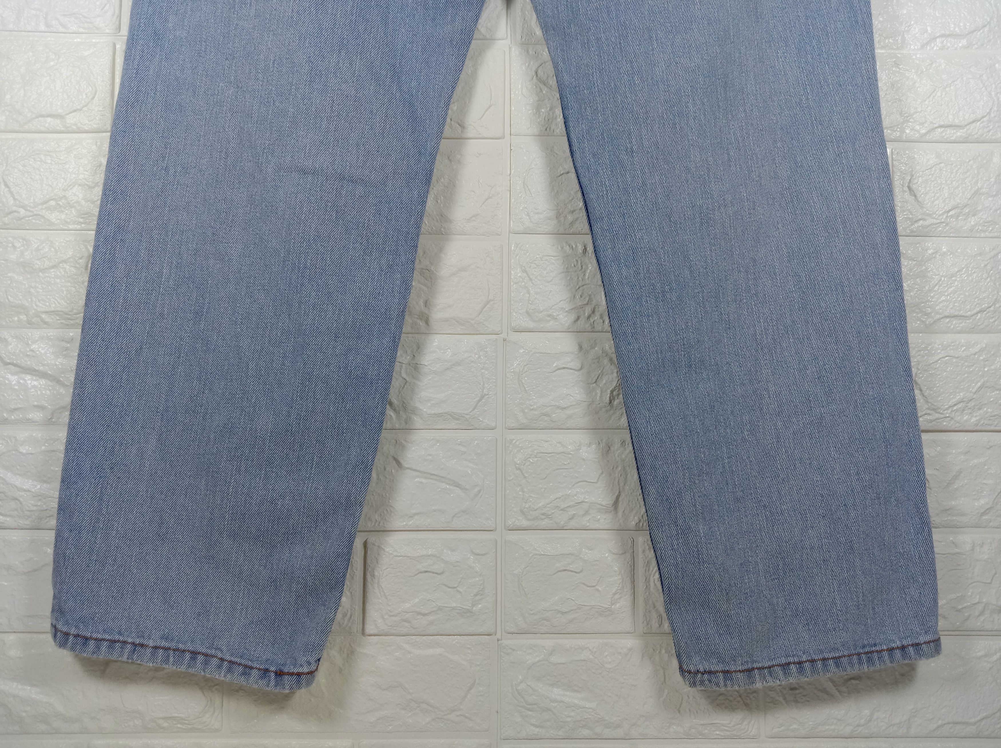 Levi's Vintage Levi's 550 Jeans Relaxed Fit Light Wash Denim Size US 34 / EU 50 - 8 Thumbnail