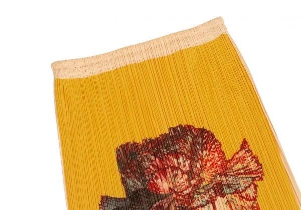 Issey Miyake Issey Miyake size:1 Carnation pleated skirt Size 31" - 2 Thumbnail