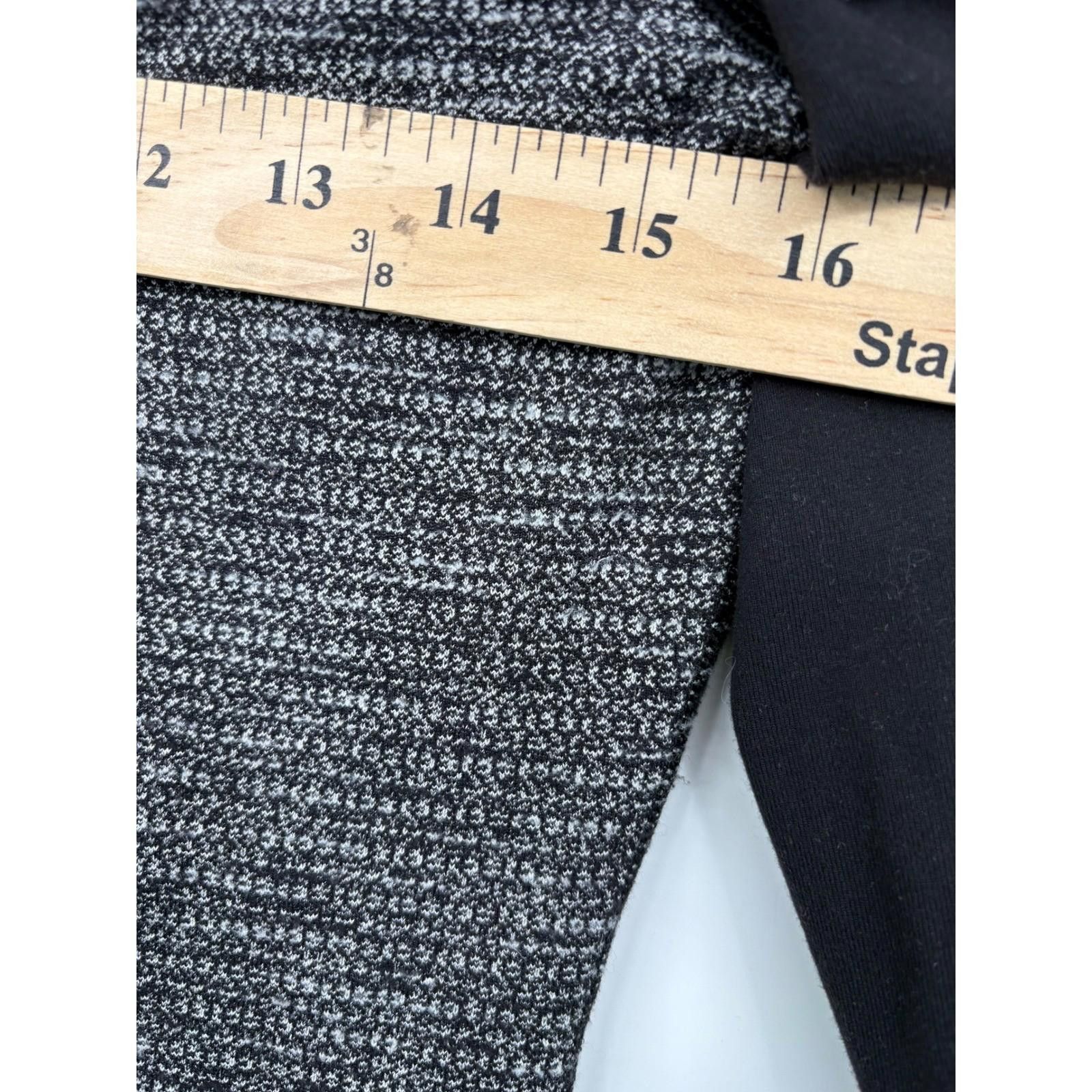 Lululemon Lululemon Daily Yoga Jacket in Coco Pique Black/Gray Size 2 Size XS / US 0-2 / IT 36-38 - 8 Thumbnail