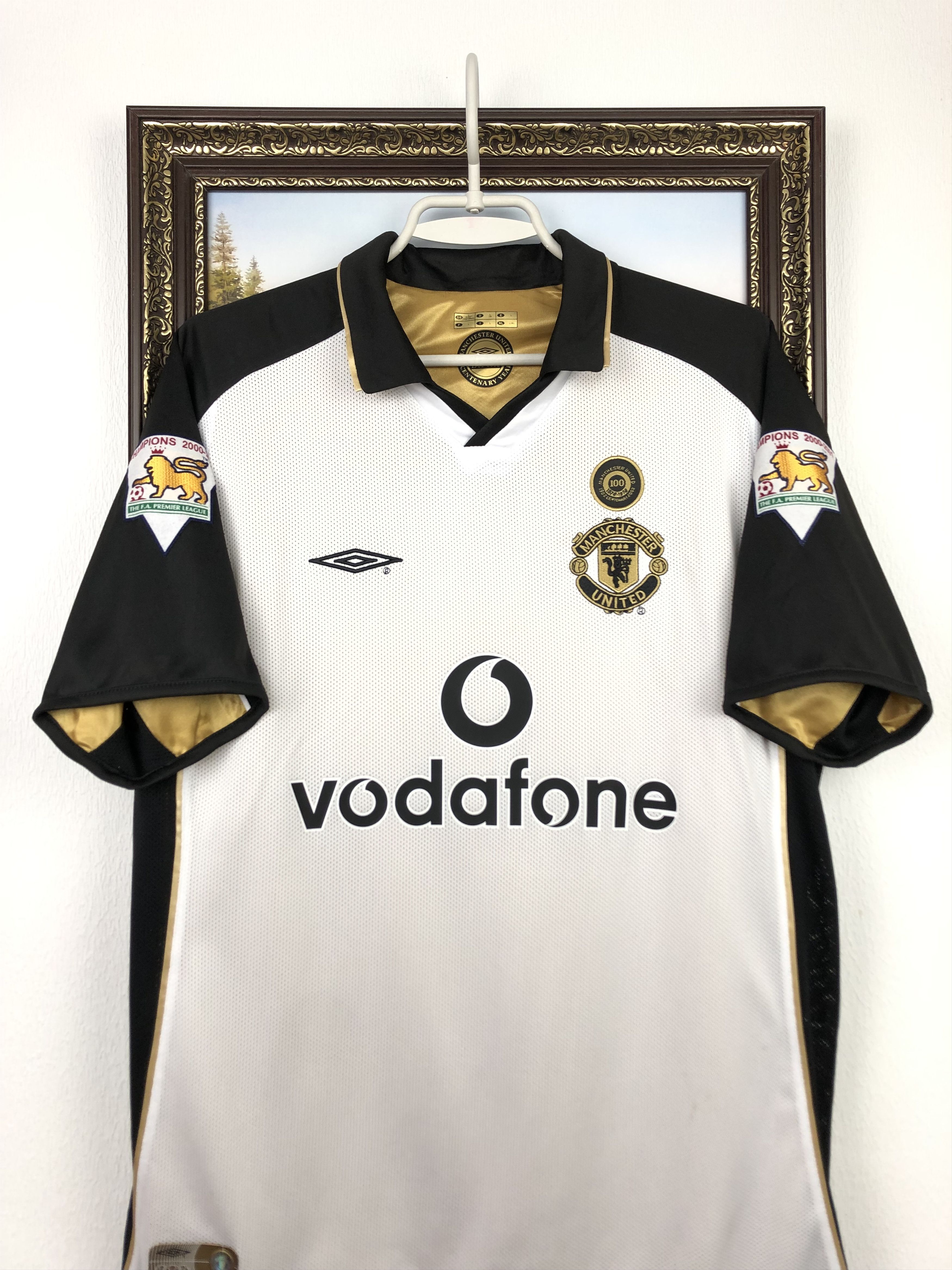 Umbro Manchester United football shirt Soccer #7 Beckham Jersey Size US L / EU 52-54 / 3 - 4 Thumbnail