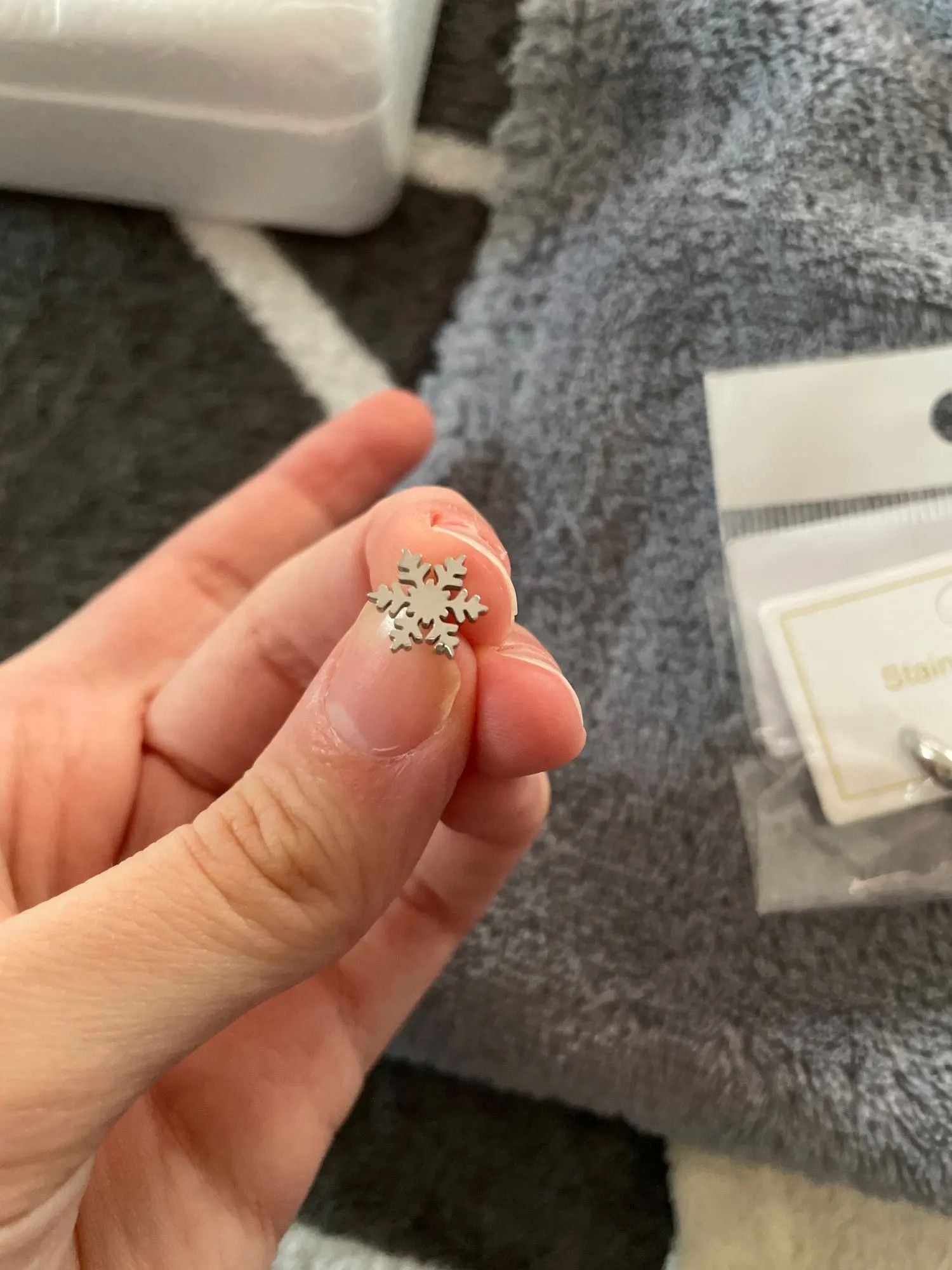 Jewelry Snowflake Stud Earrings Charm Stainless Earring Gift Size ONE SIZE - 2 Thumbnail