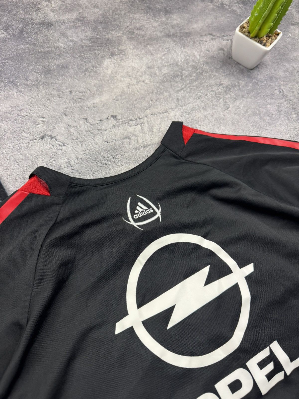 Adidas Vintage Adidas AC Milan Training Top Spellout Opel Big Logo Size US L / EU 52-54 / 3 - 19 Thumbnail