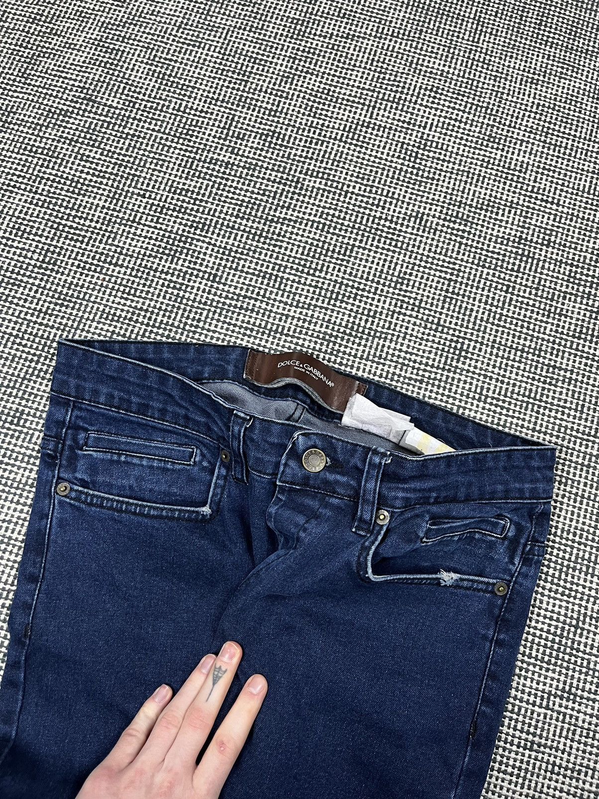 Dolce & Gabbana Dolce & Gabbana essential jeans Italian designer Size US 30 / EU 46 - 4 Thumbnail
