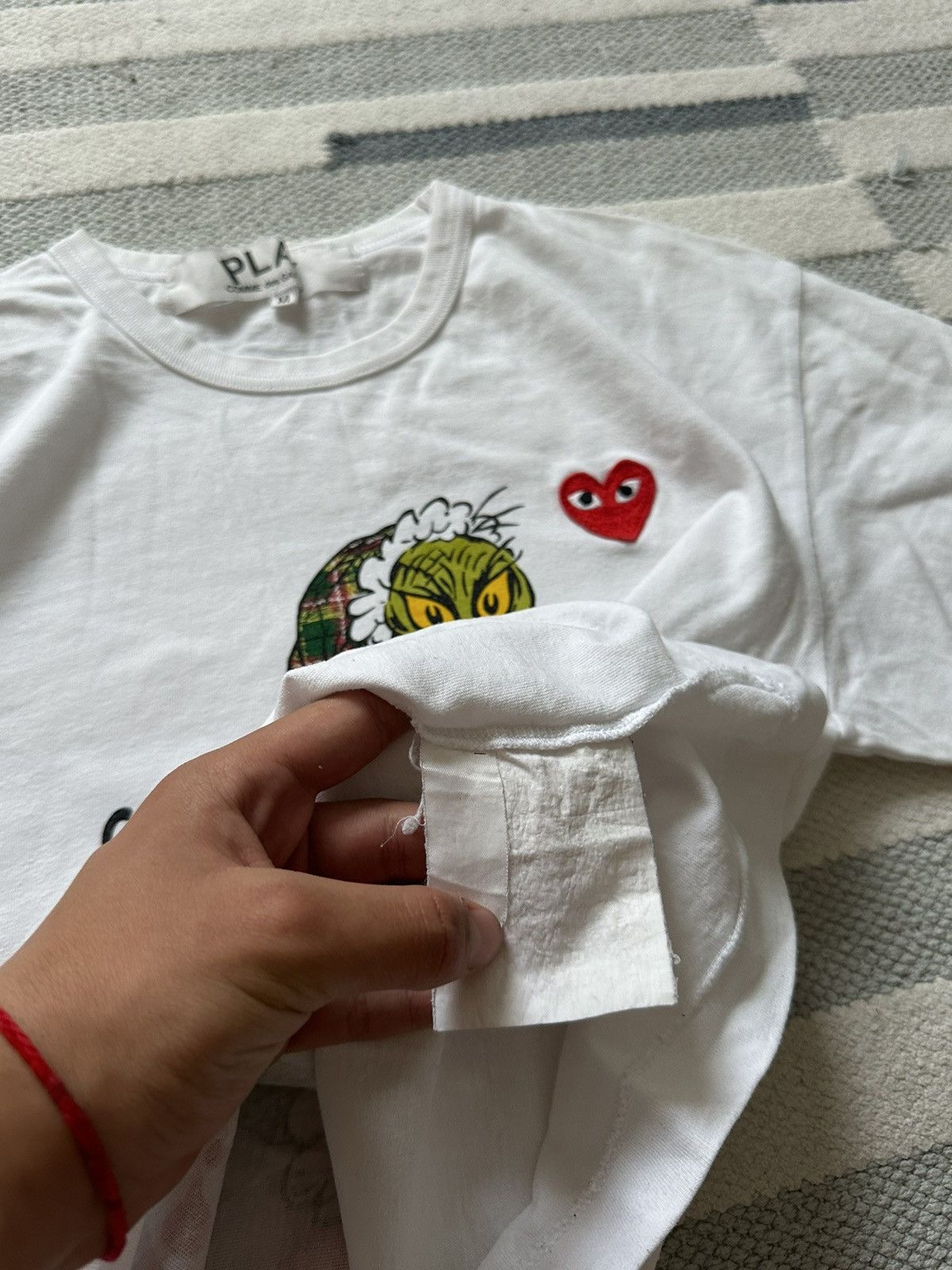 Comme des Garcons × Comme des Garcons PLAY × Vintage Vintage tee Comme des Garçons x Grinch Streetwear Size US M / EU 48-50 / 2 - 6 Thumbnail