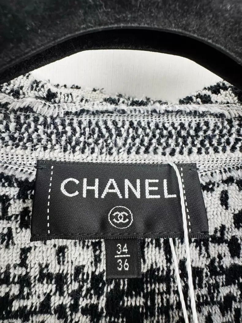 Chanel Chanel Knitted coat Size XXS / US 00 / IT 34 - 2 Thumbnail