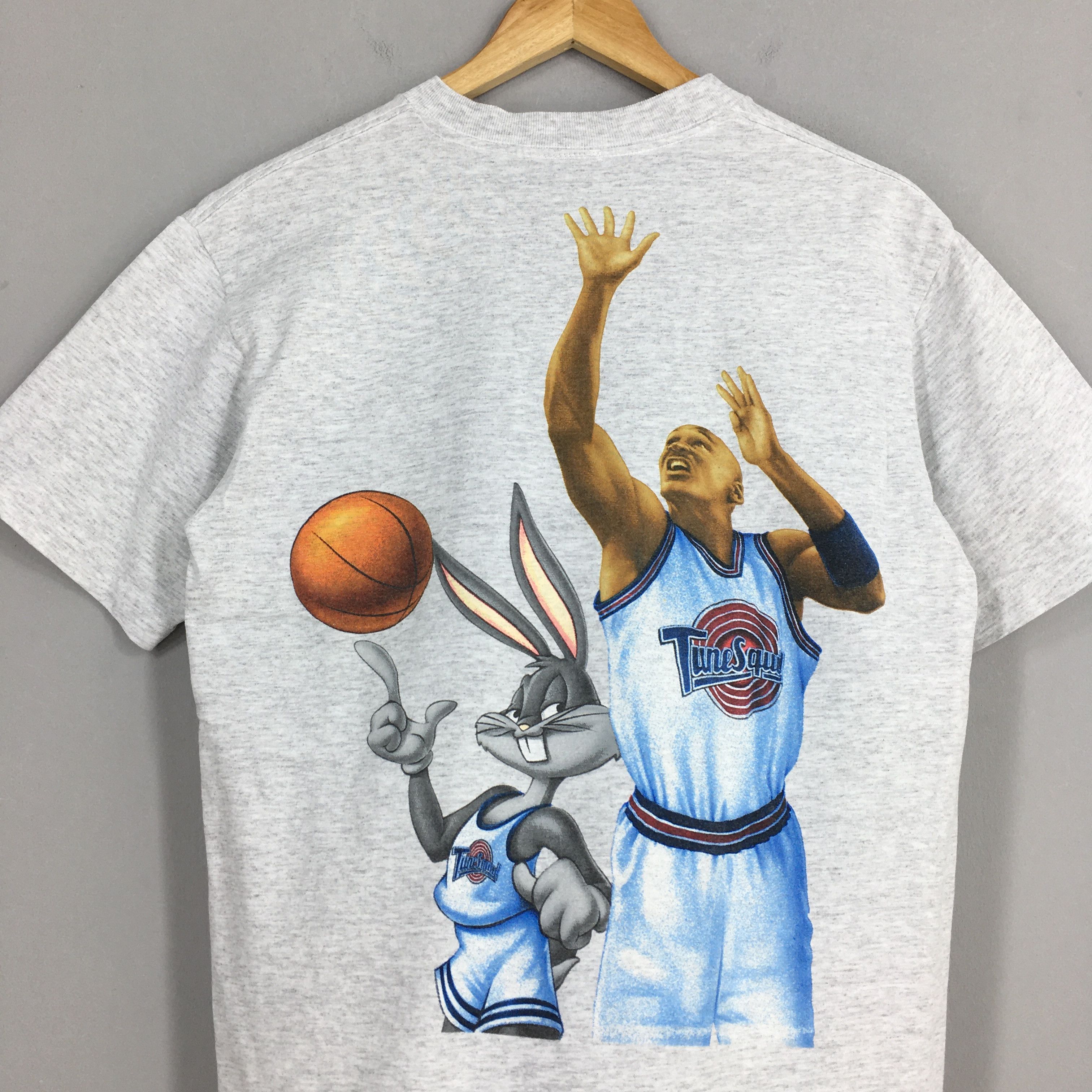 NBA × Vintage × Warner Bros Vintage Space Jam Bugs Bunny Gray T shirt Medium Size US M / EU 48-50 / 2 - 9 Thumbnail