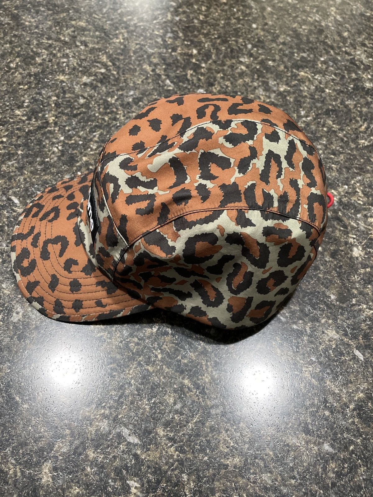 Goretex × Supreme Leopard Supreme x Goretex Size ONE SIZE - 3 Thumbnail