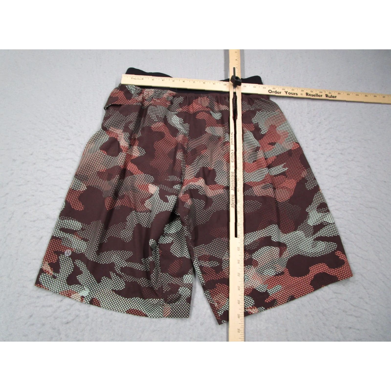 Lululemon Lululemon Mens Shorts M Red Camouflage 10" Unlined Beach Workout Gym Yoga Drawstring Pocket Logo Casual Size US 31 - 5 Thumbnail