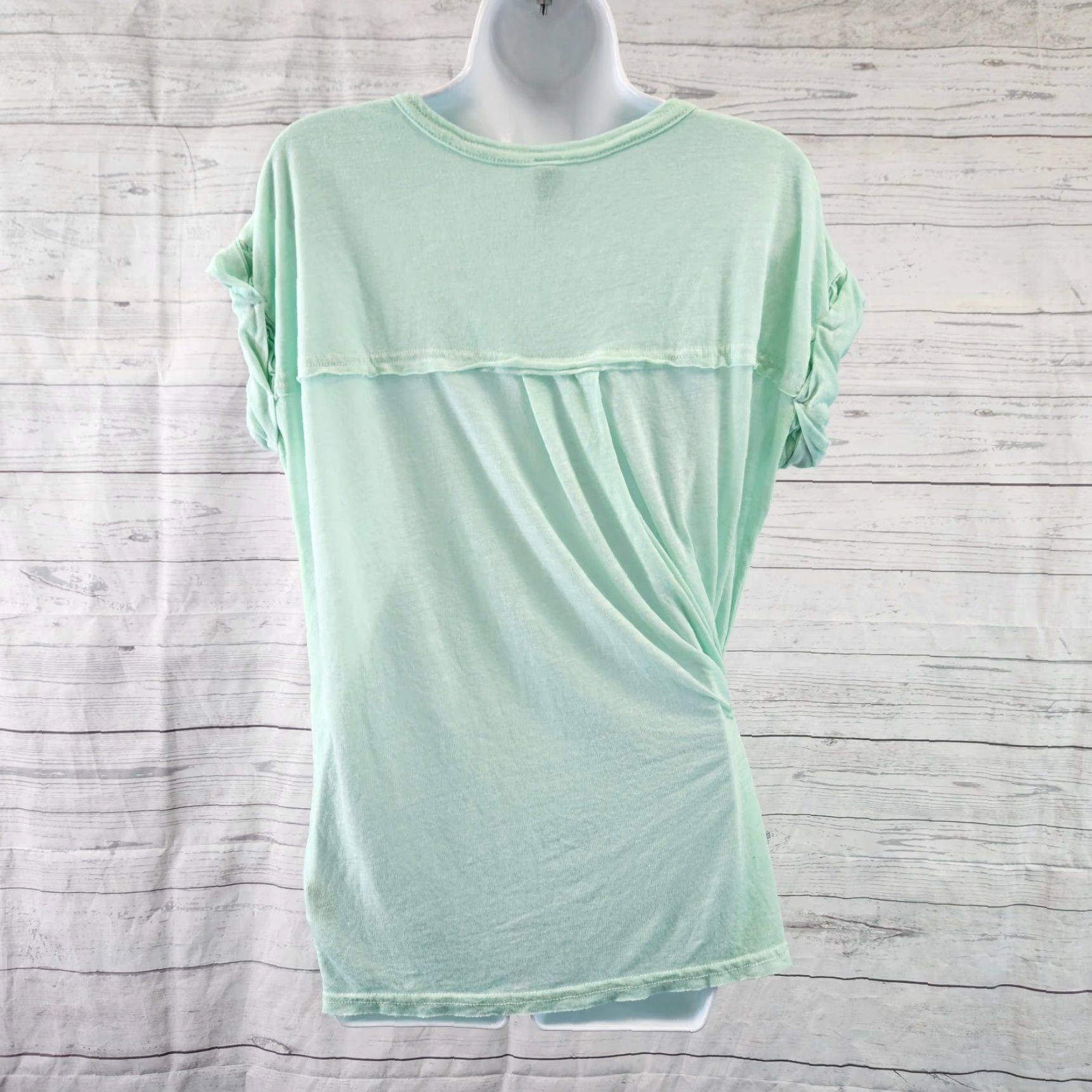 Free People Free People Beach Womens Tee XS Green Short Sleeve Scoop Neck Shirt Womens XS Green T-Shirt Size 26" / US 2 / IT 38 - 4 Thumbnail