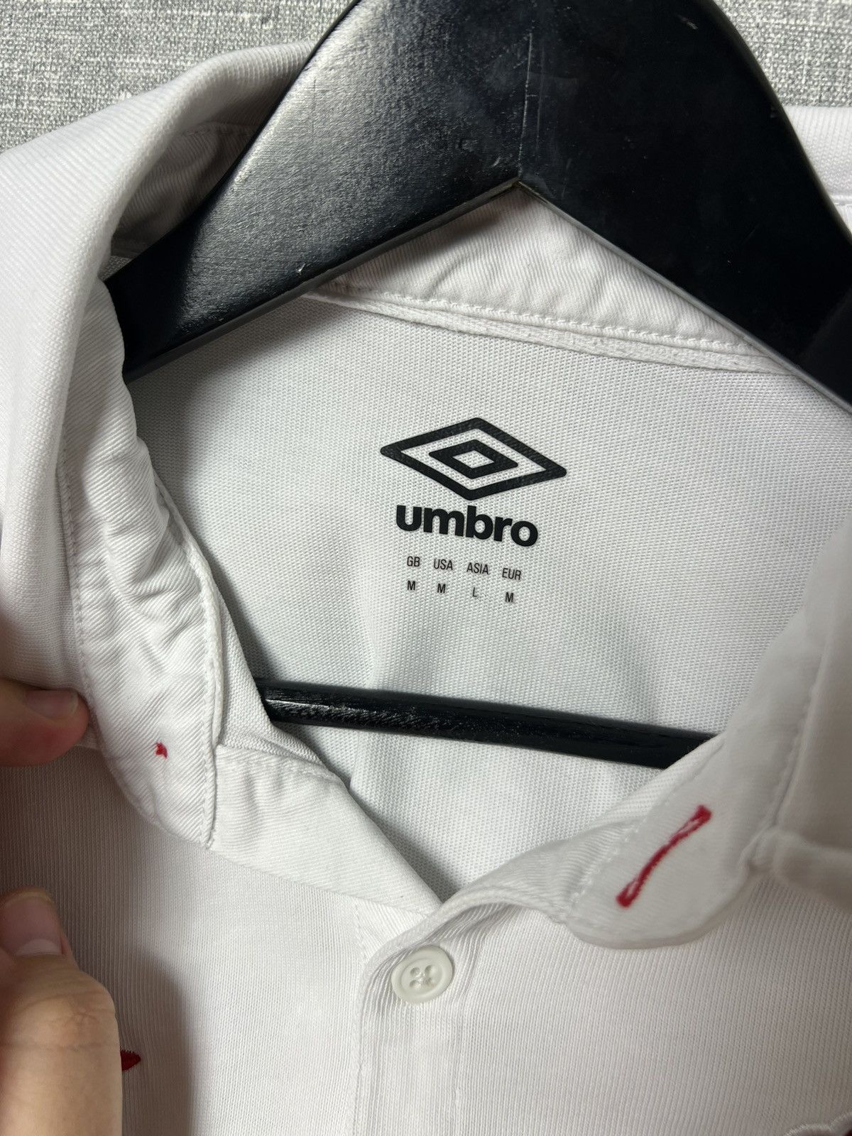 Umbro 2020-21 Umbro England Home Long Sleeve Classic Rugby Shirt Size US S / EU 44-46 / 1 - 17 Thumbnail