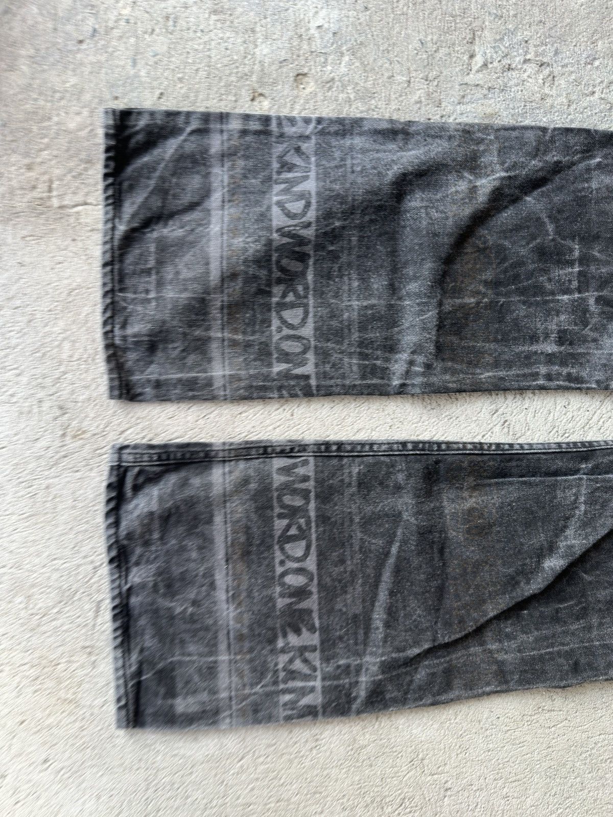 Sacai Sacai x Eric Haze — Graffiti Denim Size US 32 / EU 48 - 15 Thumbnail