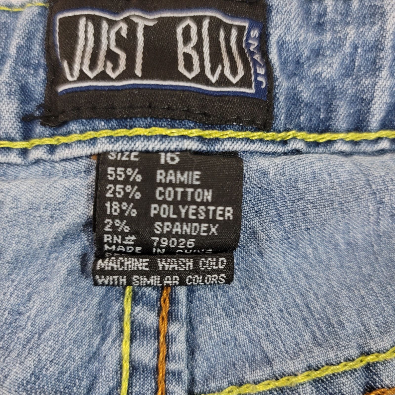 Other Just Blu Stonewashed Denim Capri Pants 16 Flat Front Size 38" / US 16 / IT 52 - 4 Thumbnail