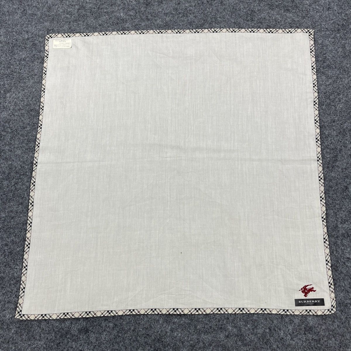 Burberry Burberry Handkerchief / Bandana / Neckerchief B965 Size ONE SIZE - 1 Thumbnail