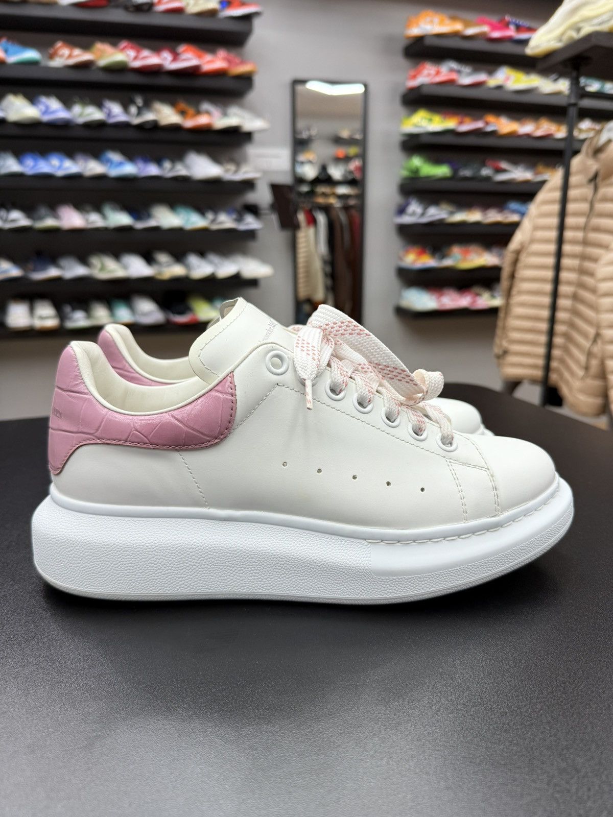 Alexander McQueen MCQUEEN Oversized Womens White Pink Sneakers Size 39.5 / 9.5 Size US 9 / IT 39 - 3 Thumbnail