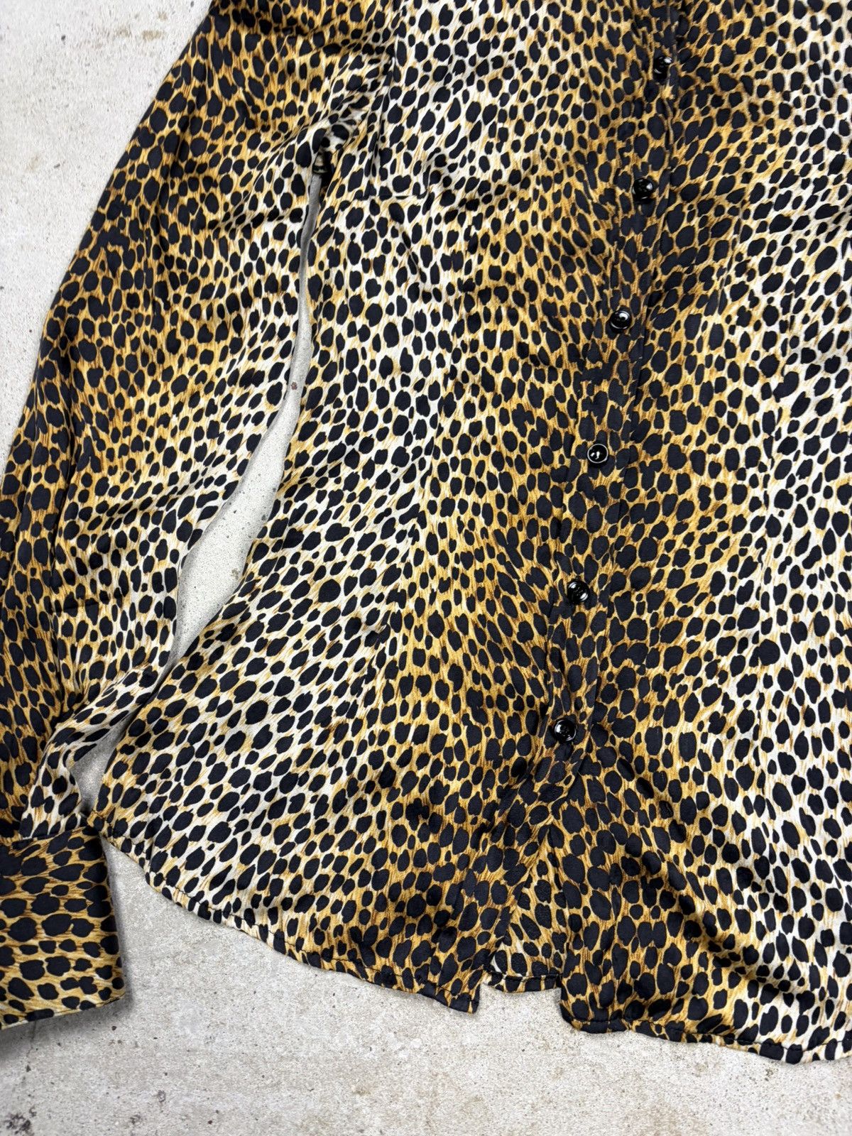 Dolce & Gabbana 2000s Dolce & Gabbana Silk Leopard Print Shirt Button Up Size S / US 4 / IT 40 - 5 Thumbnail