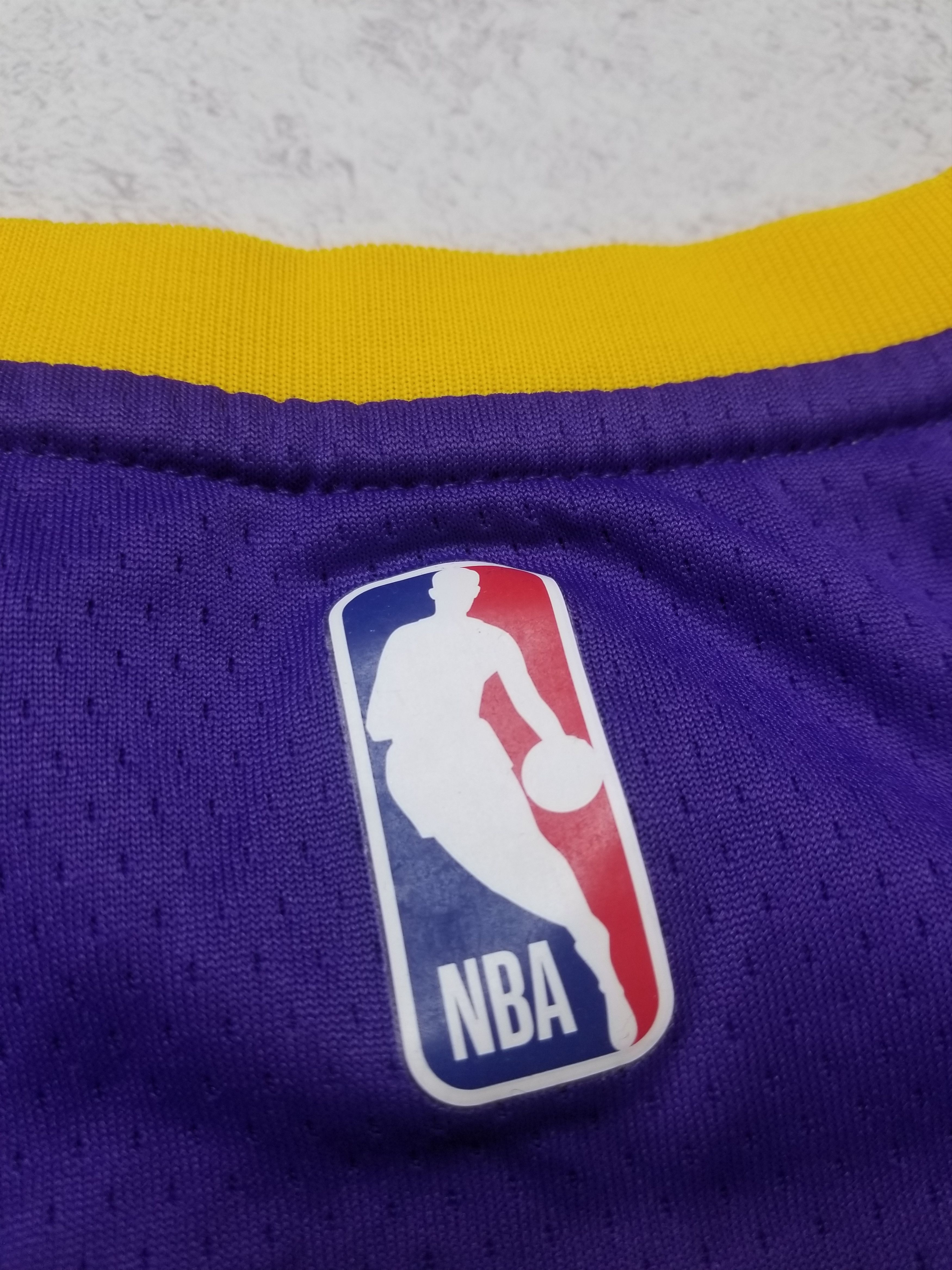 Nike Nike Los Angeles Lakers LeBron James #23 Swingman NBA Jersey Size US M / EU 48-50 / 2 - 3 Thumbnail