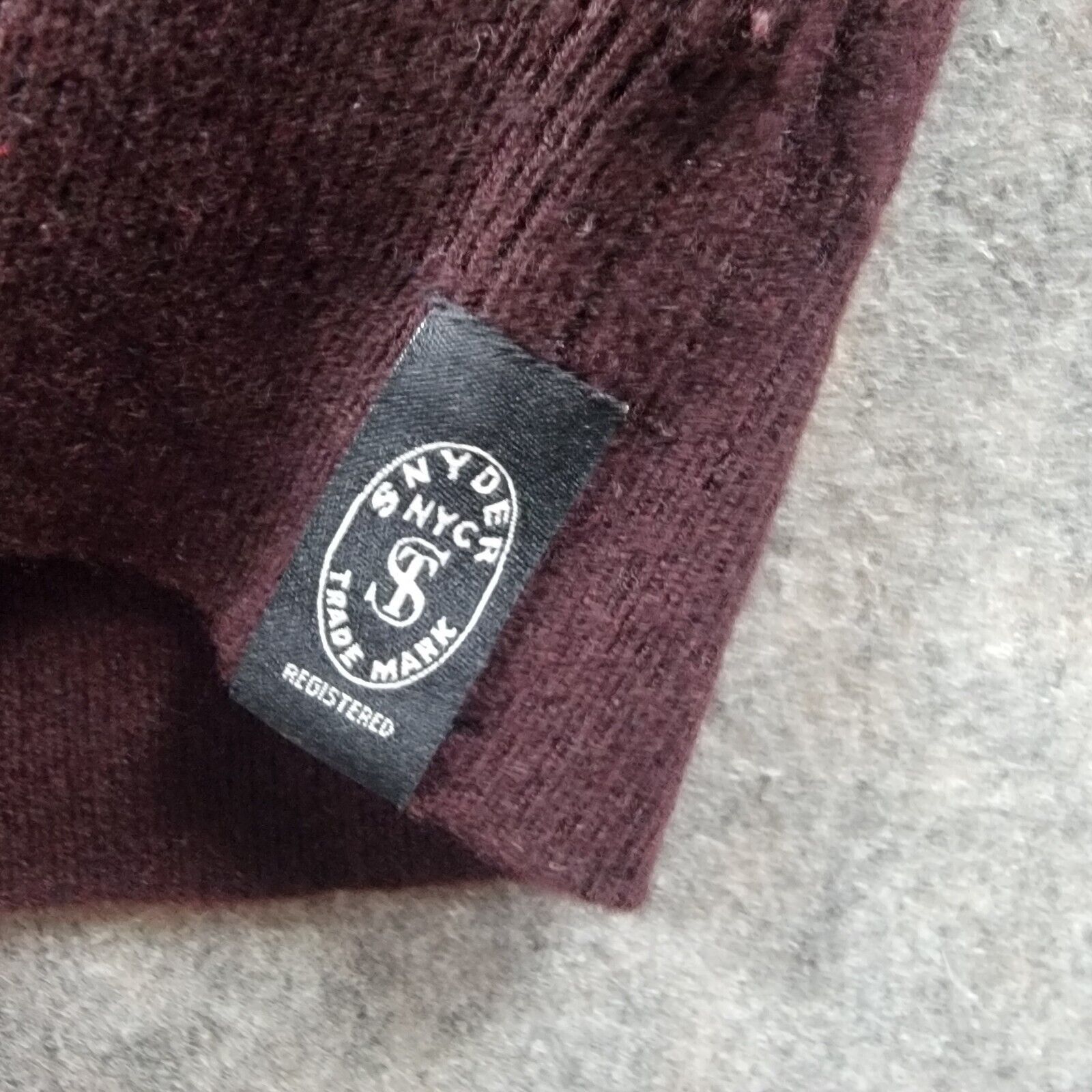 Todd Snyder Todd Snyder Cashmere Crewneck Sweater size L Maroon Red Size US L / EU 52-54 / 3 - 7 Thumbnail