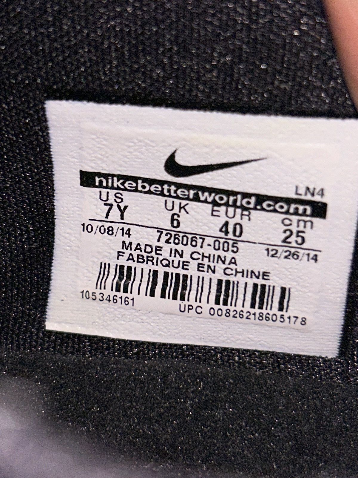 Nike Nike Kobe 10 GS 'Blackout' 726067 005 size 7y VNDS Size US 7 / EU 40 - 12 Thumbnail