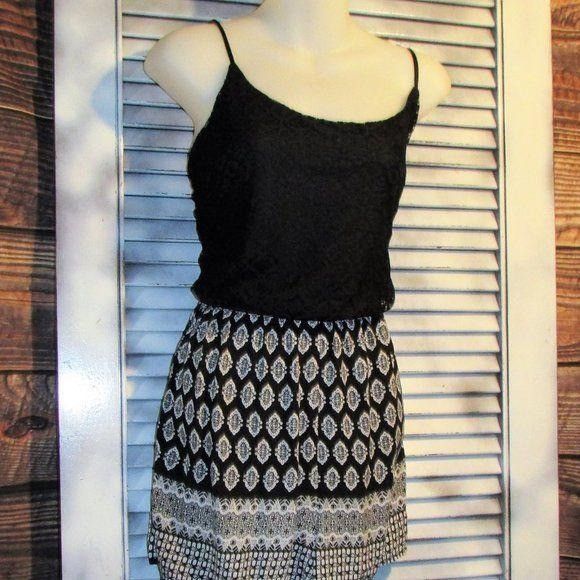 Other NWOT Three Pink Hearts Med Lace Romper Size M / US 6-8 / IT 42-44 - 1 Thumbnail