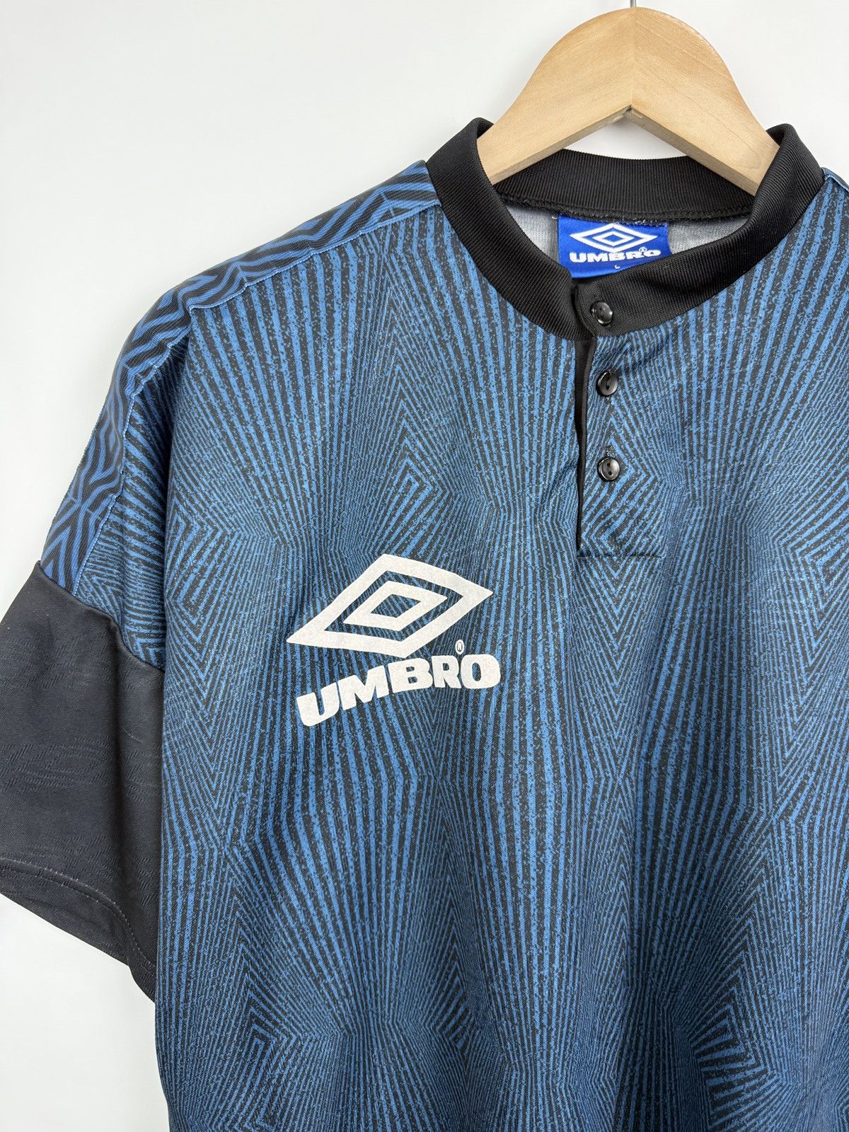 Umbro 🇬🇧 Vintage 90s Umbro Pro Training Soccer Jersey Football Rare Size US L / EU 52-54 / 3 - 5 Thumbnail