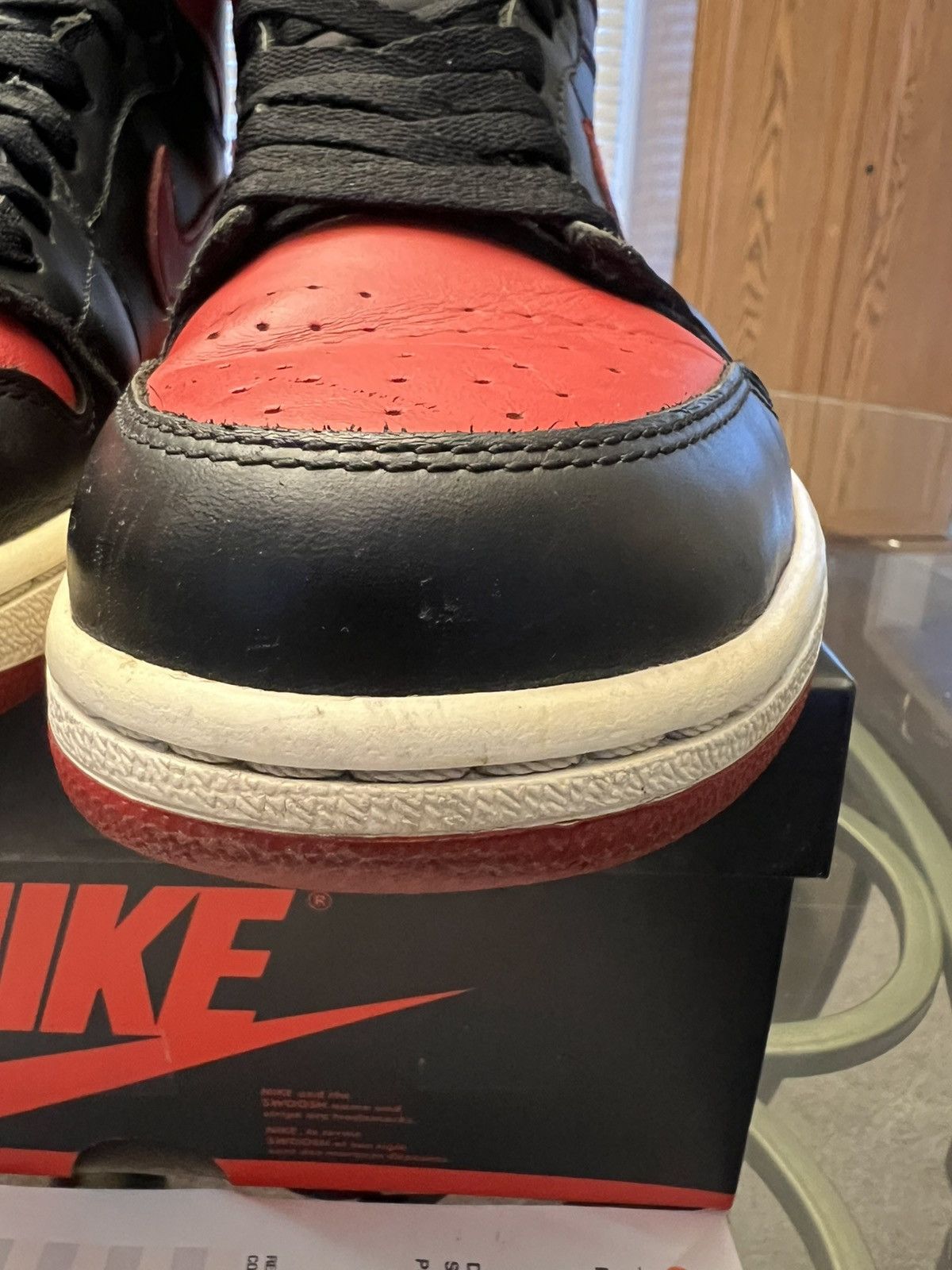 Jordan Brand Jordan 1 Retro High OG “Bred” 2013 Size US 9 / EU 42 - 4 Thumbnail