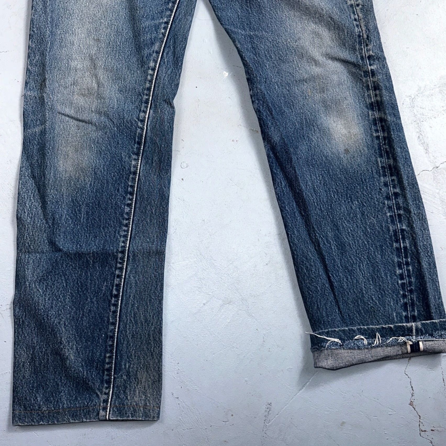 Levi's Levis 501 XX Vintage 80s Redline Selvedge Jeans Med Wash 31x36 USA Denim Cotton Blue Size US 31 - 3 Thumbnail