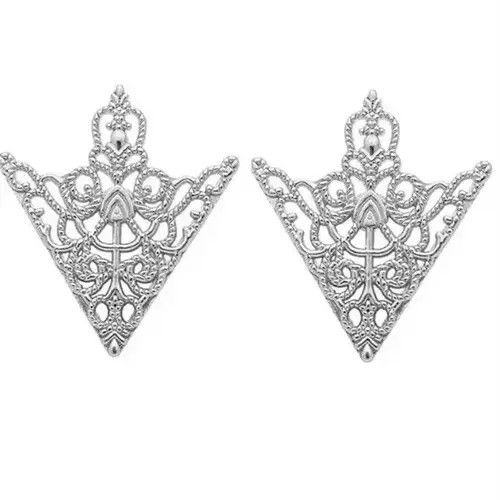 Other Vintage Silver Triangle Collar Pin Brooch Size ONE SIZE - 2 Thumbnail