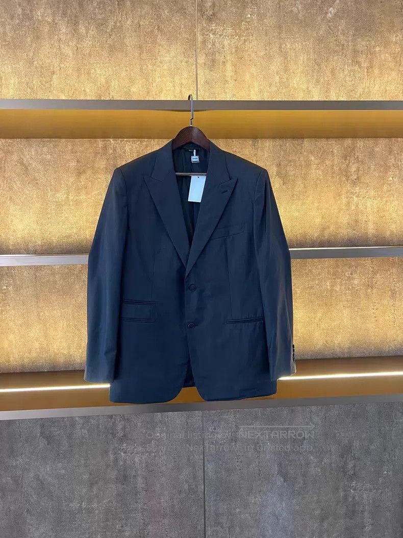 Hermes Hermes size 56 Wool and Mulberry Silk Blended Suit Size 34S - 1 Thumbnail