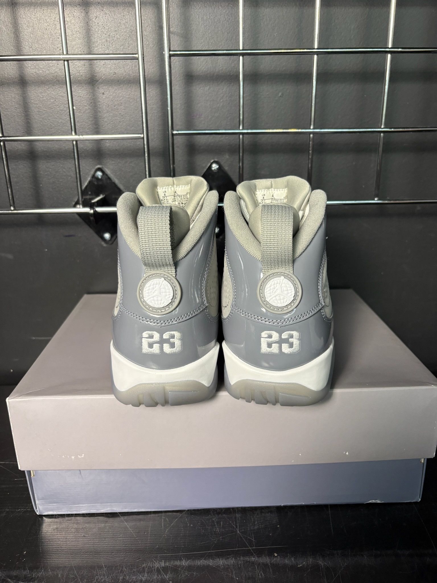 Jordan Brand Air Jordan 9 Retro "Cool Grey" (2025) - Size 8 Size US 8 / EU 41 - 5 Thumbnail