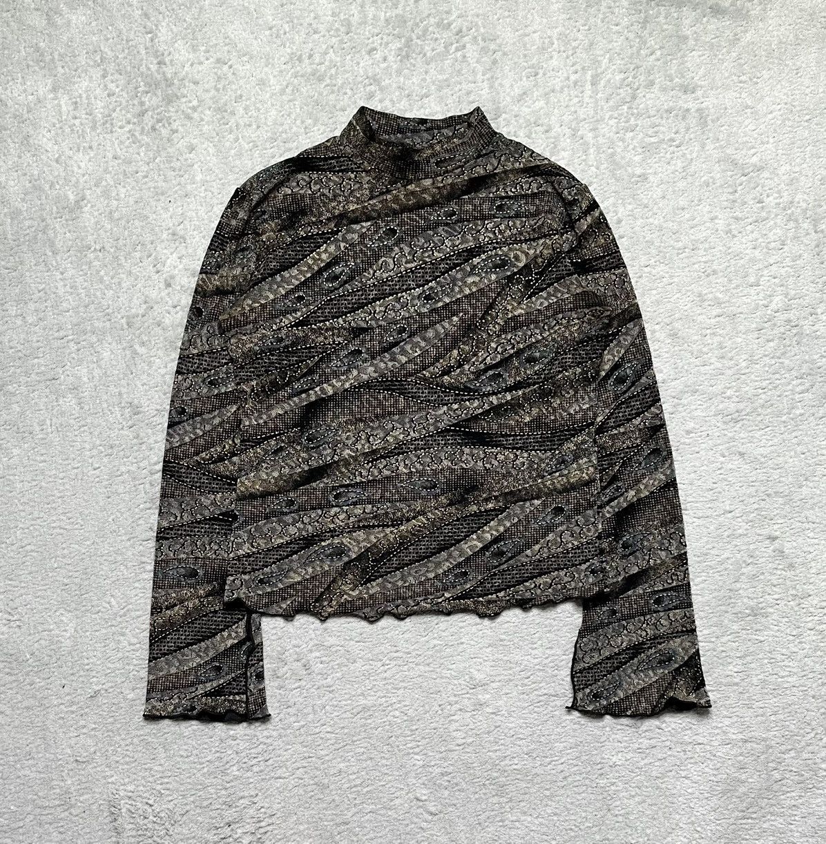 Vintage Vintage Black Green Print Longsleeve T-shirt Tee Scales Size S / US 4 / IT 40 - 1 Thumbnail