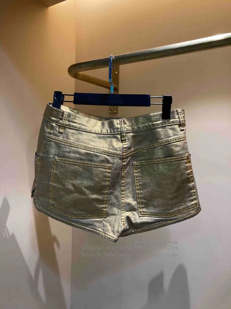 Chanel Chanel 15c Dubai Golden Shorts Size 25" / US 0 / IT 36 - 4 Thumbnail